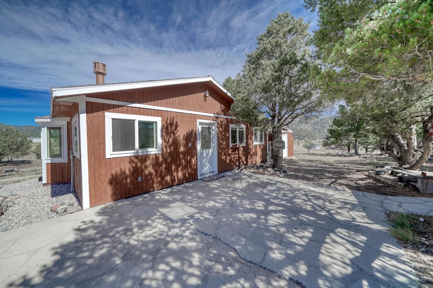 058-056-Guest House Exterior-1500x1000.jpg
