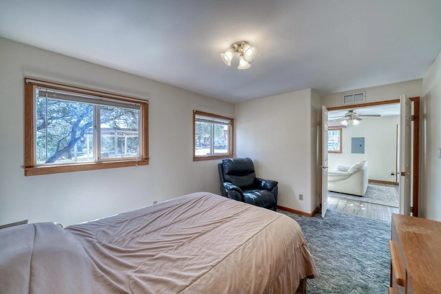 063-060-Bedroom-1500x1000.jpg