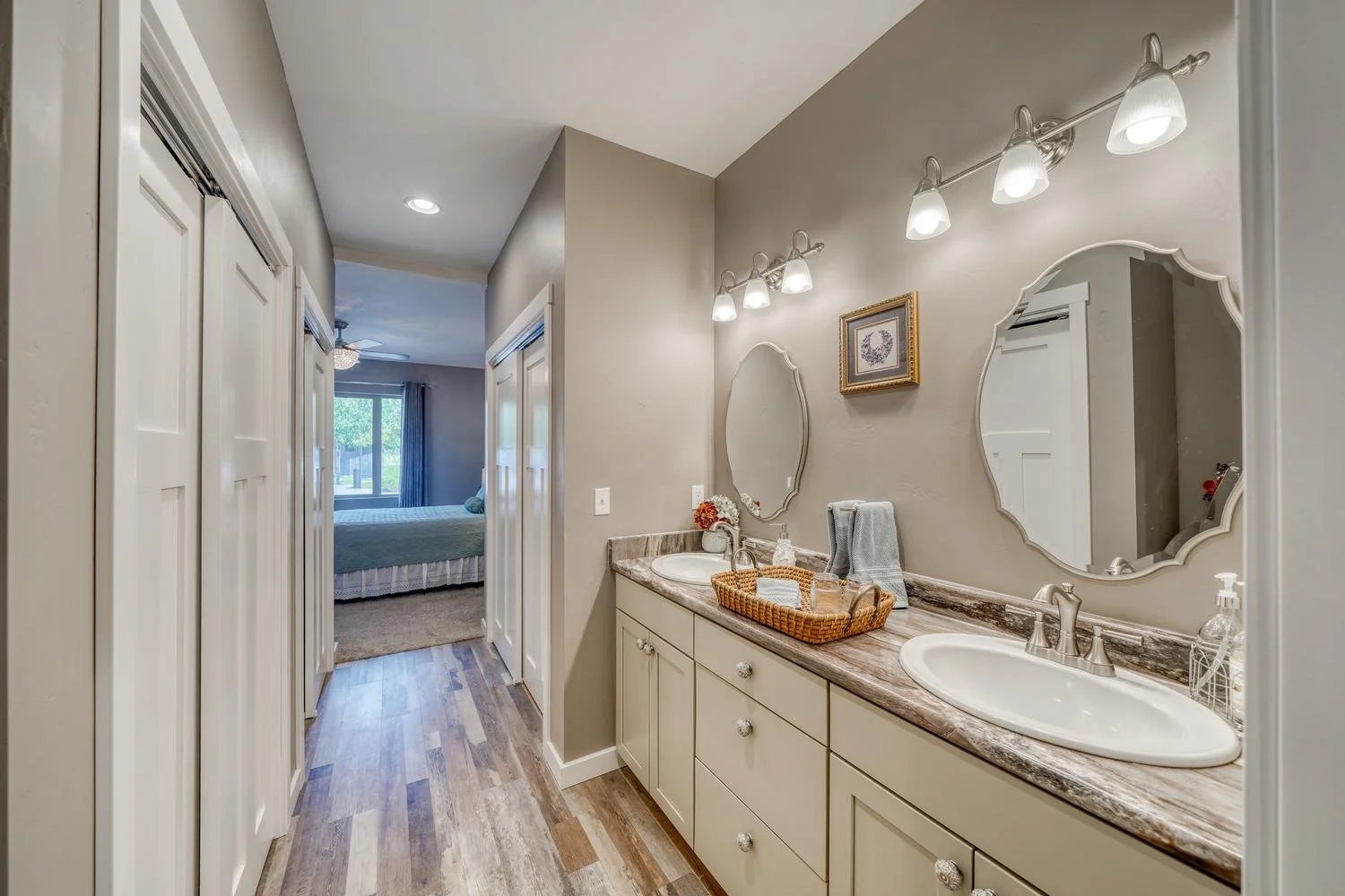 019-035-Primary Bathroom-1500x1000.jpg