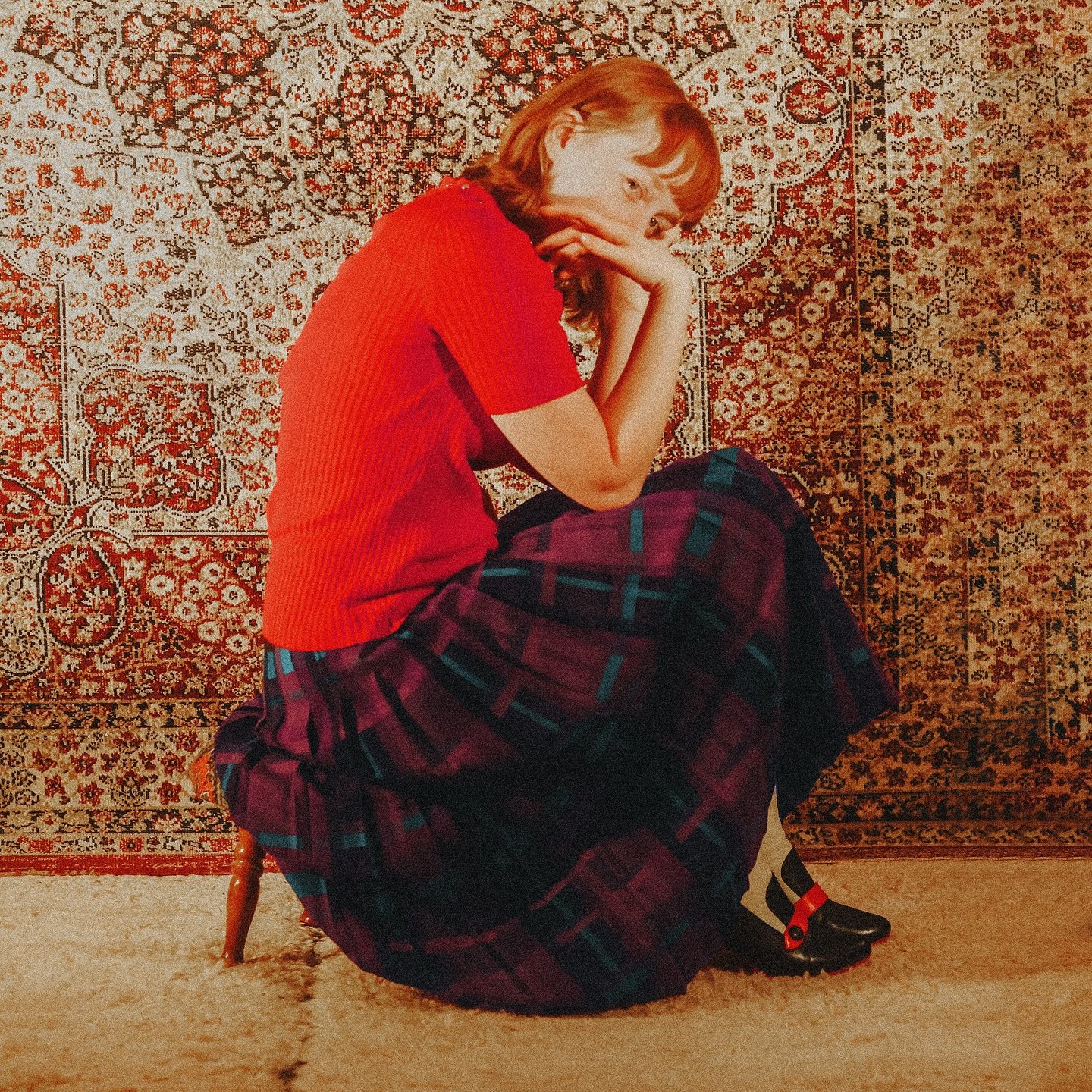 Here&rsquo;s the cover art for my next single &ldquo;False Alarm&rdquo;, which is out THIS FRIDAY, 6/6 !! ⭐️💐🫶💞👍 scroll for a lil taste 

Worked with @frissonprojects and @sydneytateb on this cover. look how cool it issssss 

Presave the song at 