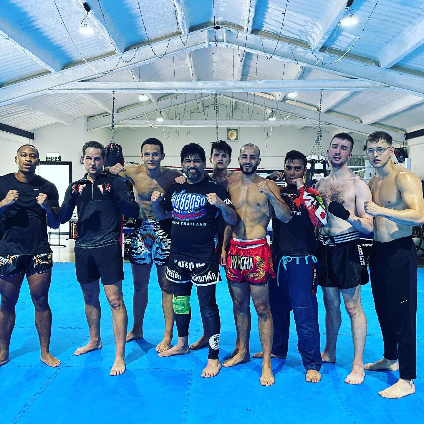 Hard work with these monsters today! #muaythai #sityodtong 
@yoddecha_sityodtong @algeezo @alexdizdare @jobypowermuaythai  @the_fighting_arts_academy