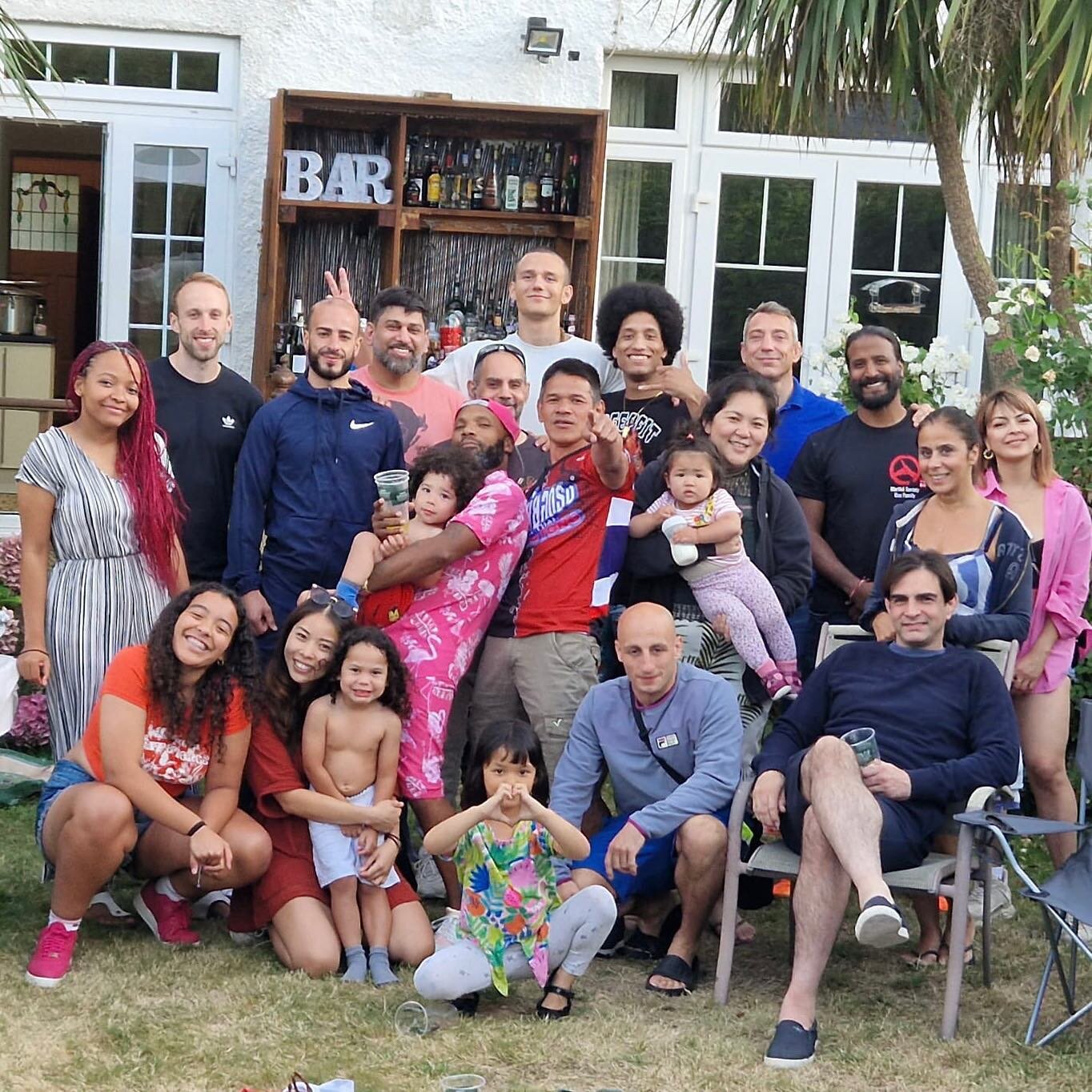 @the_fighting_arts_academy Coaches BBQ!  Teamwork makes the dream work. Huge thanks to everyone who helps out at the academy.  Whether it is teaching classes, assisting coaches, helping with equipment or admin - the club only works because people inv