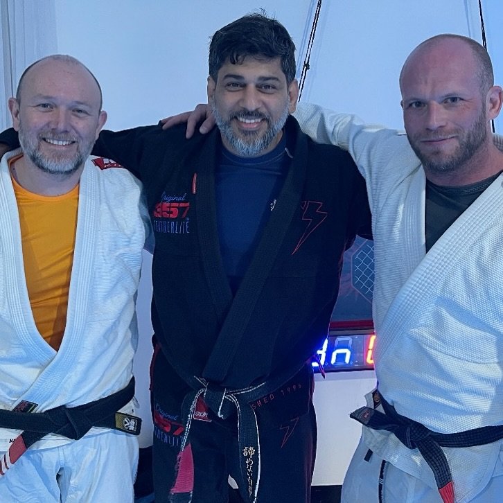 Wonderful to have such a cross-section of knowledge and experience on our mats @the_fighting_arts_academy #gratefull #faixapreta #bjj