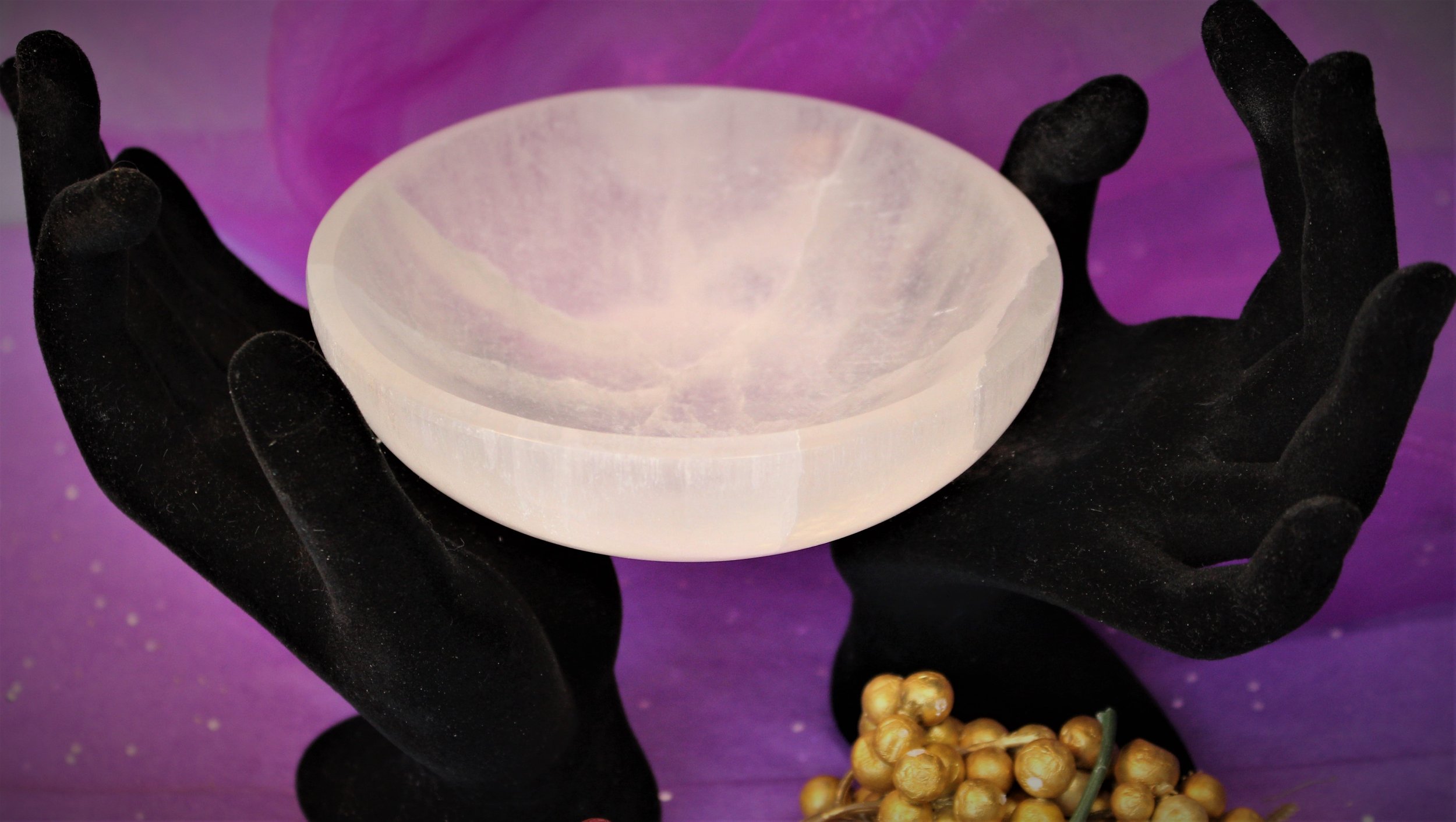 Experience the spiritual power of our Moroccan Selenite Bowl. Perfect for energy cleansing and balance, this elegant piece adds both beauty and purpose to your space.