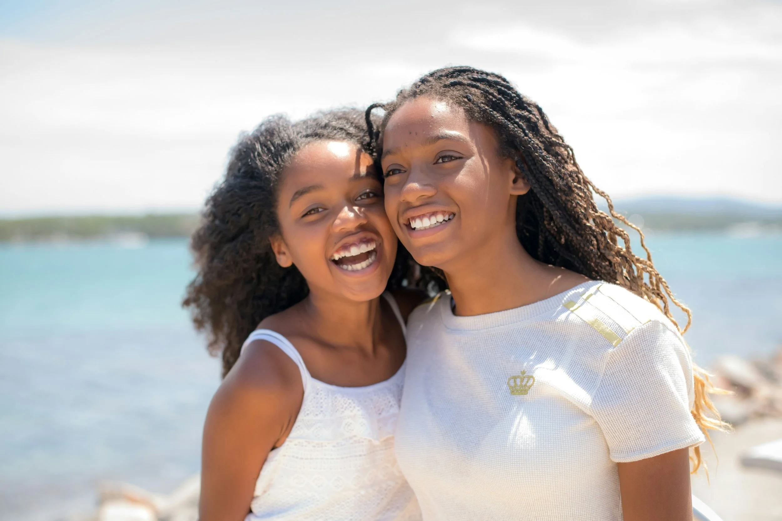 Should Siblings Use the Same College Admissions Consultant? When Familiarity Helps—and Hurts