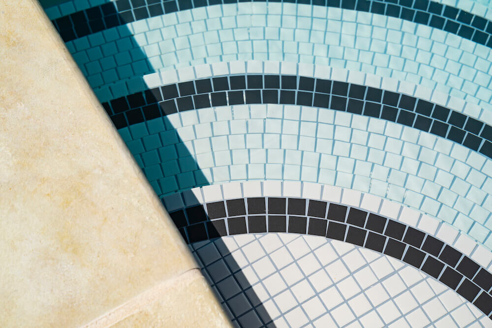 Polar Pools - Mosiac steps into a swimming pool.jpg