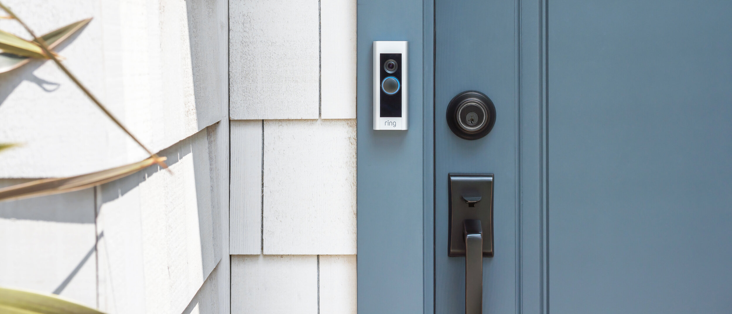 Ring-Video-Doorbell-Pro_Lifestyle-Image_001.jpg