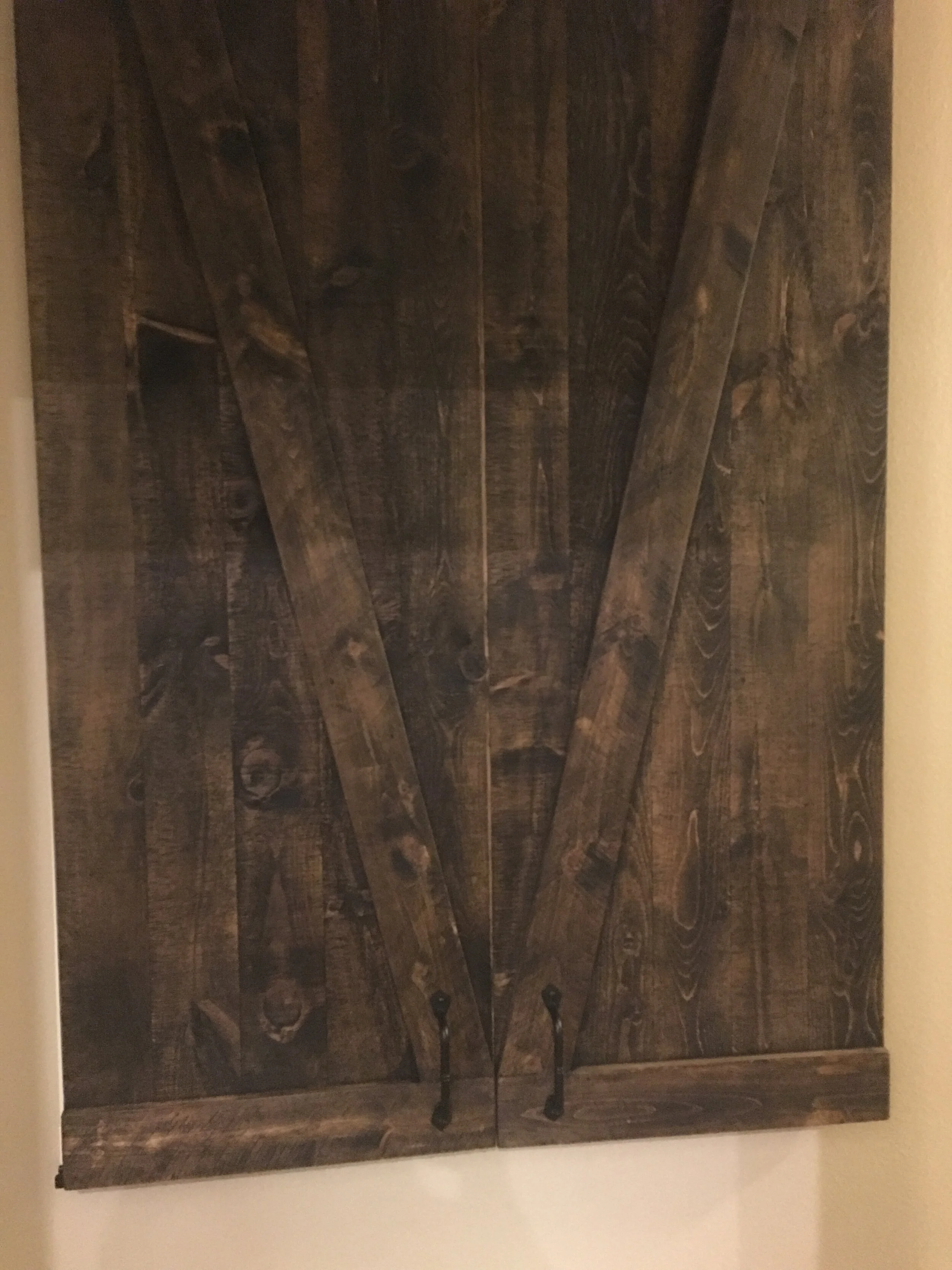 Old World Company - Indoor shutters