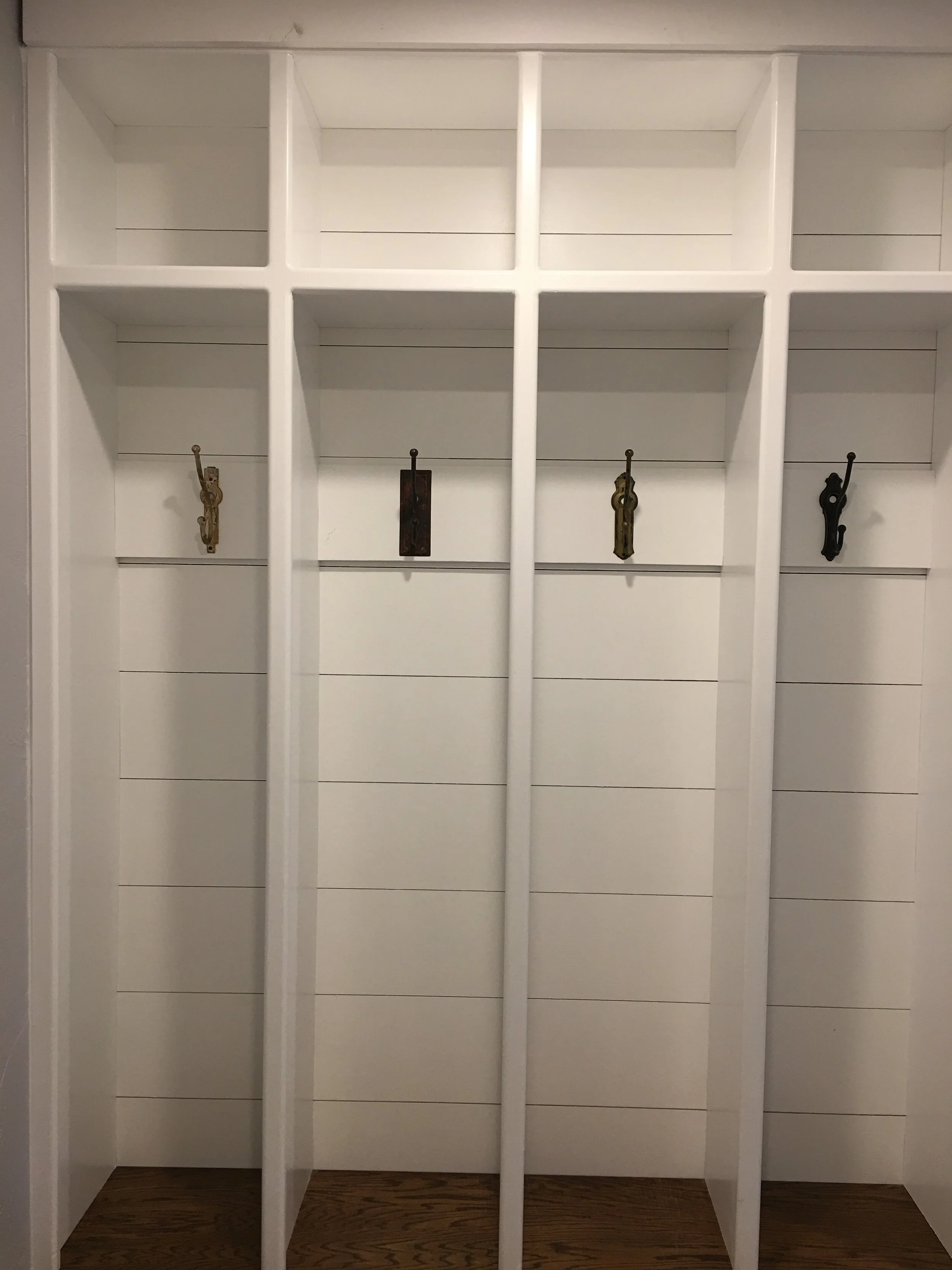 Old World Company - lockers