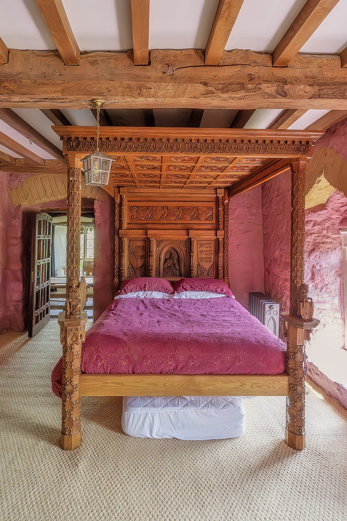 Medieval-Bedroom.jpg