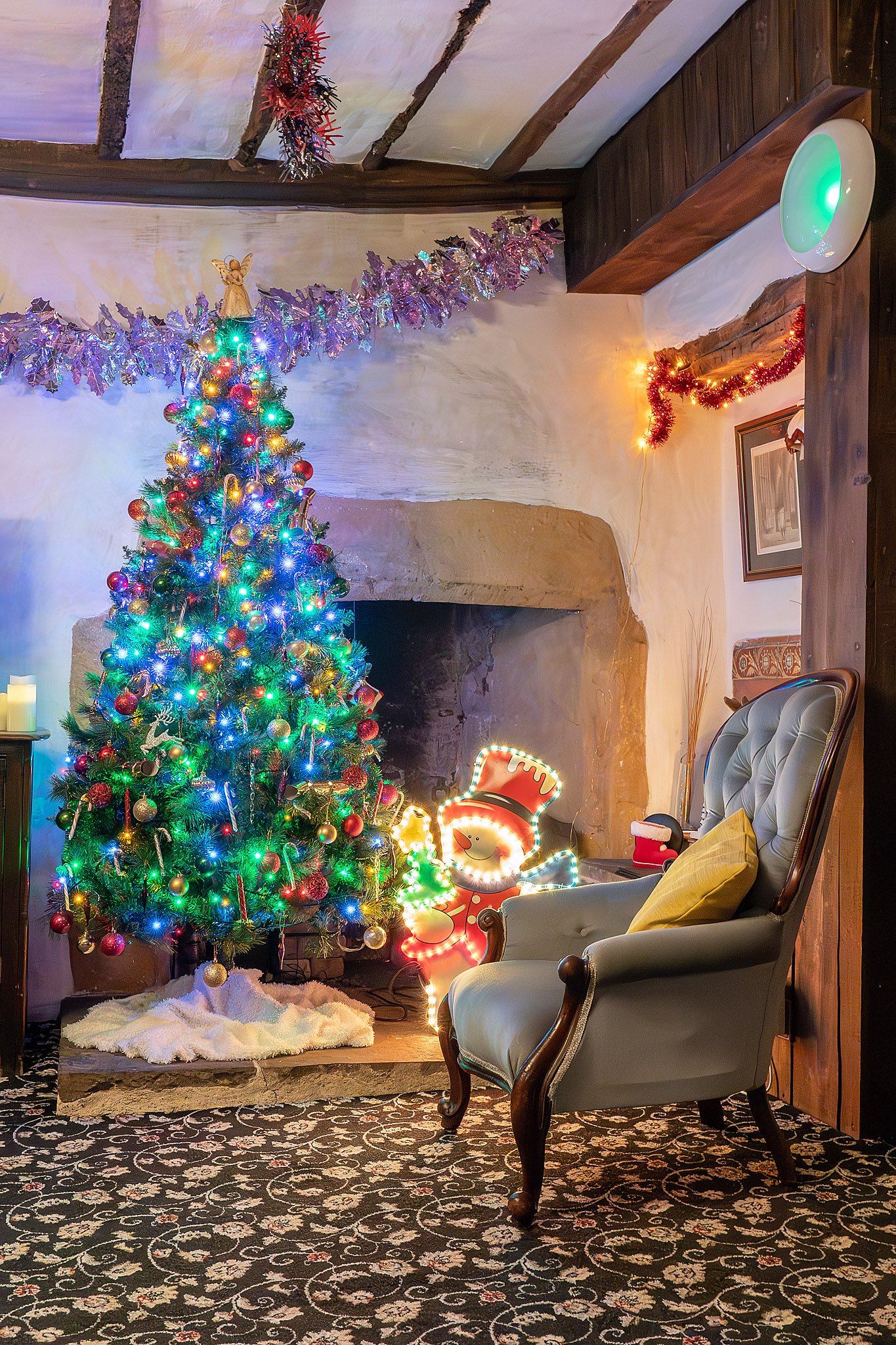 Christmas-Tree-Manor.jpg