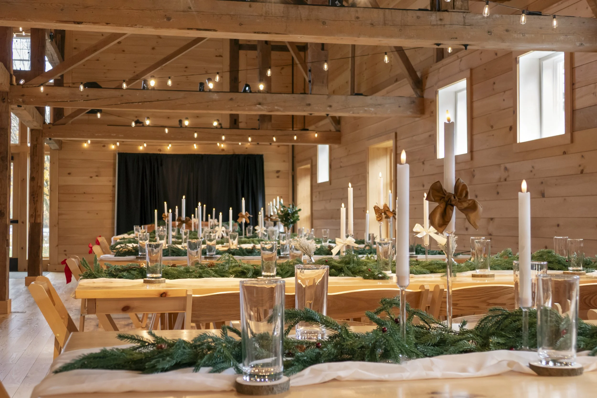 Full Holiday Tablescape.jpg