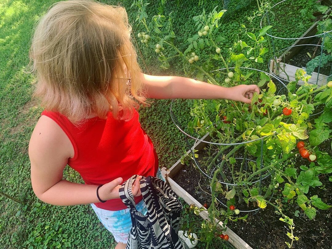 Little ones. I find they naturally love to help the Earth. My nieces want to: 

👩&zwj;🌾 Help in the garden
🍅 Cook &amp; taste fresh vegetables
🗑 Pick up litter
🌱 Run barefoot in the grass
🌅 Watch the sunset on the back porch

Their generosity +