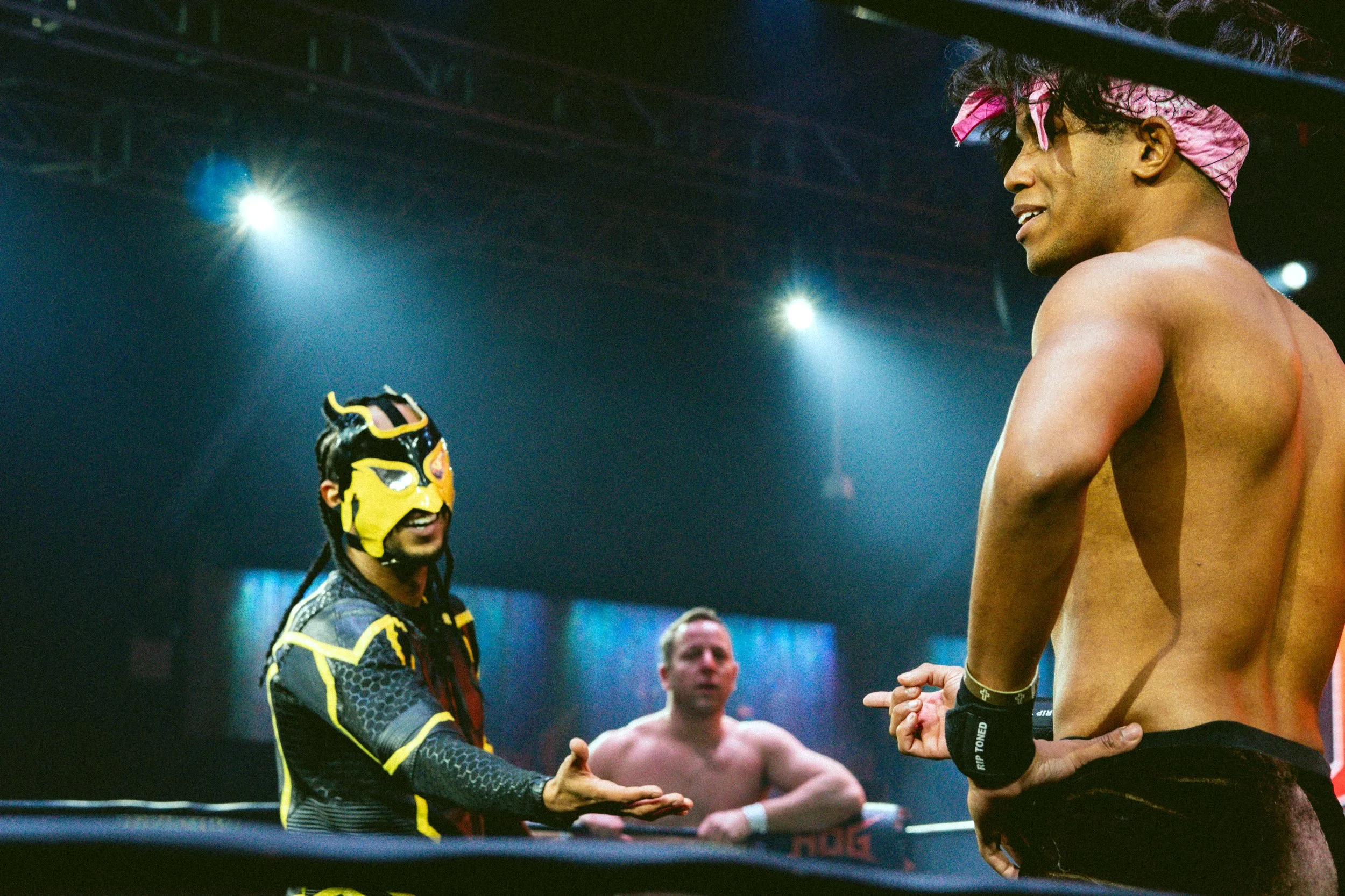 2024.12.20- HOG_Live For the Moment_00400_6-Way.jpg