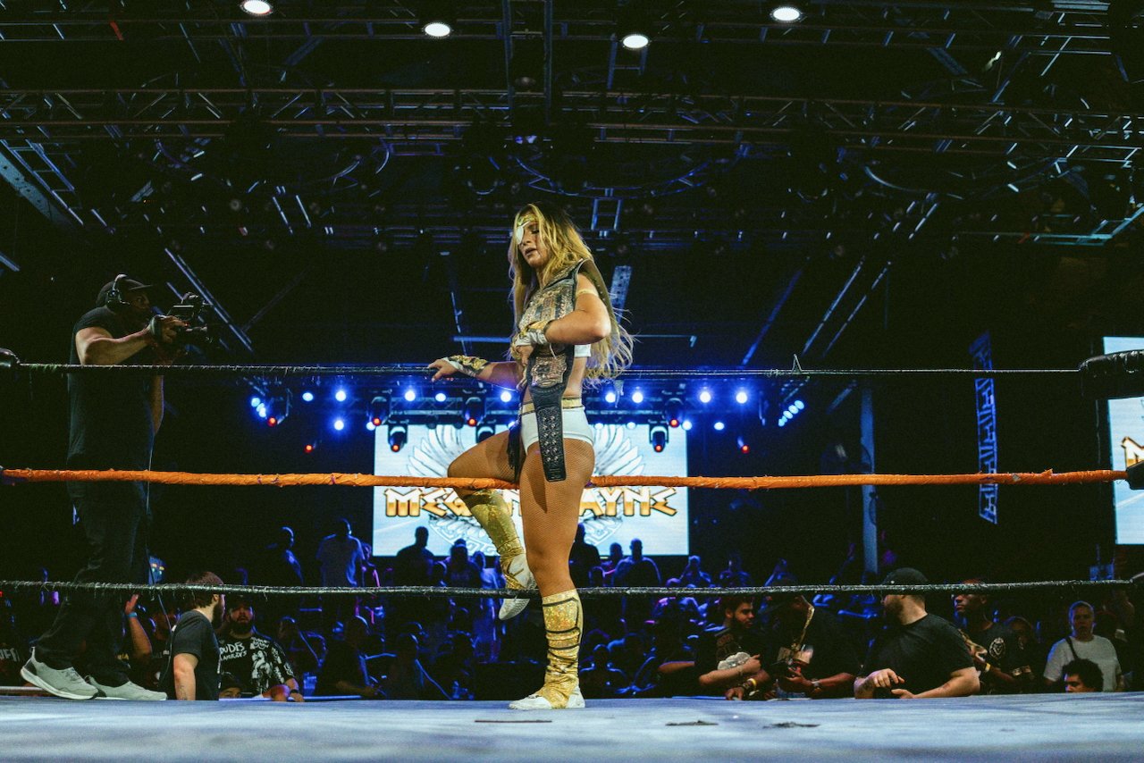 2024.07.27_HOG_HT_00521_Megan V Diamond:Violet.jpeg