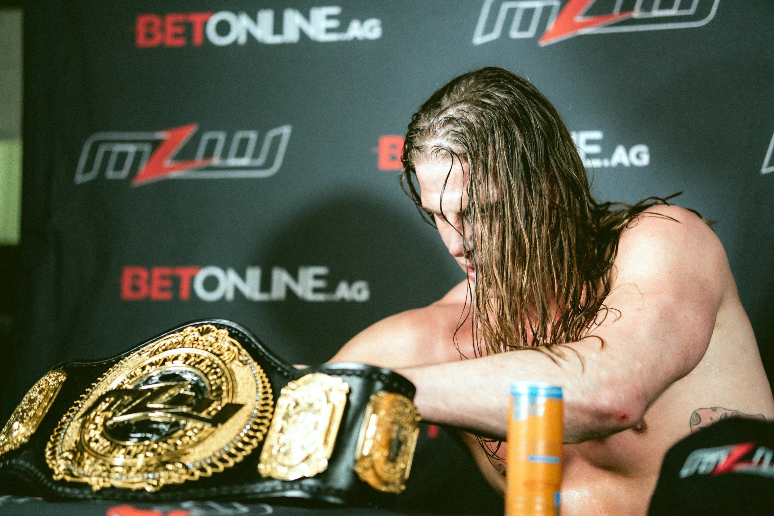 2025.01.11_MLW_KINGS_Photoss_84mm_00171_Kojima V Riddle.jpeg