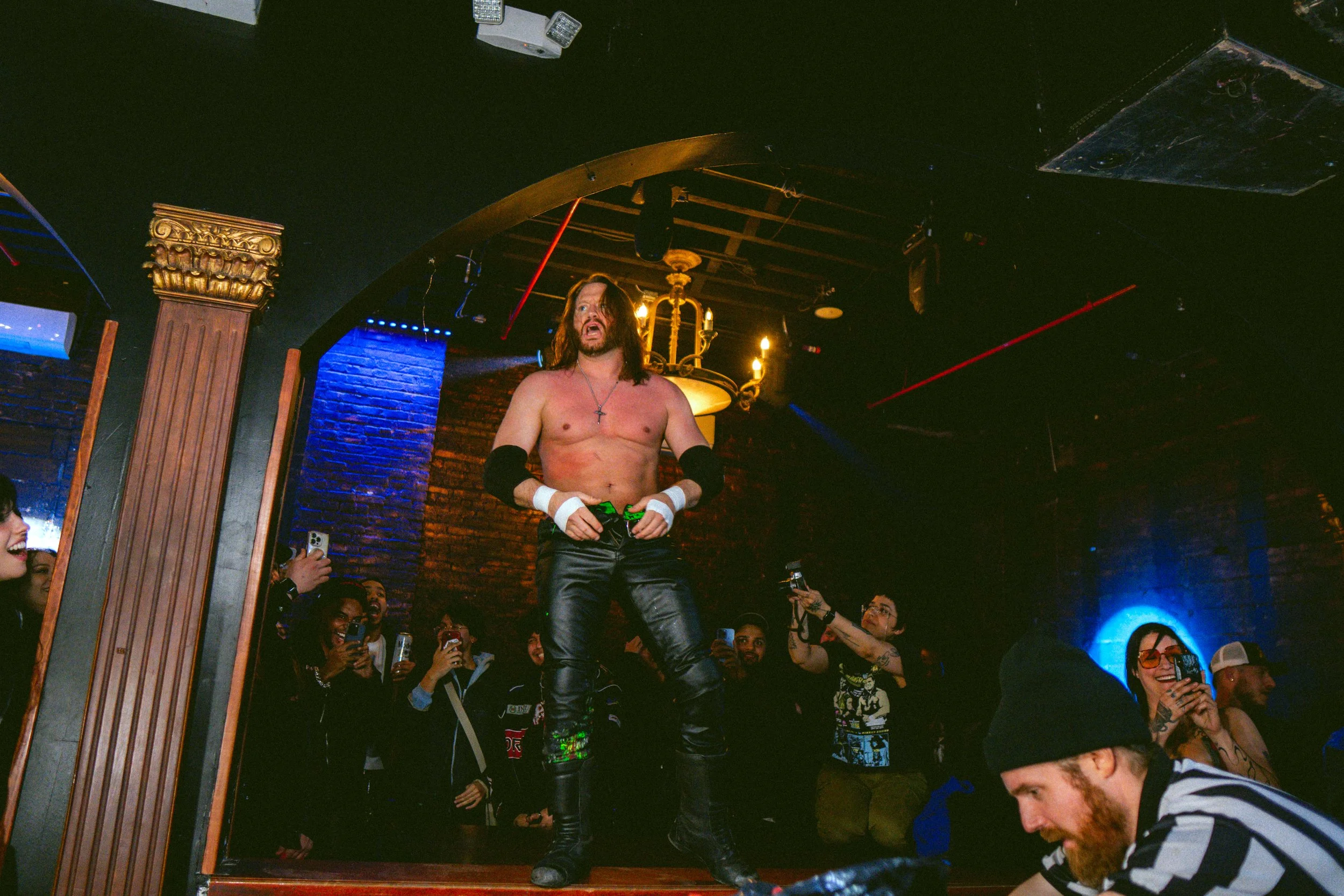 2025.03.23- NFC_Crack the Bone_00217_Kit V Ron.jpg