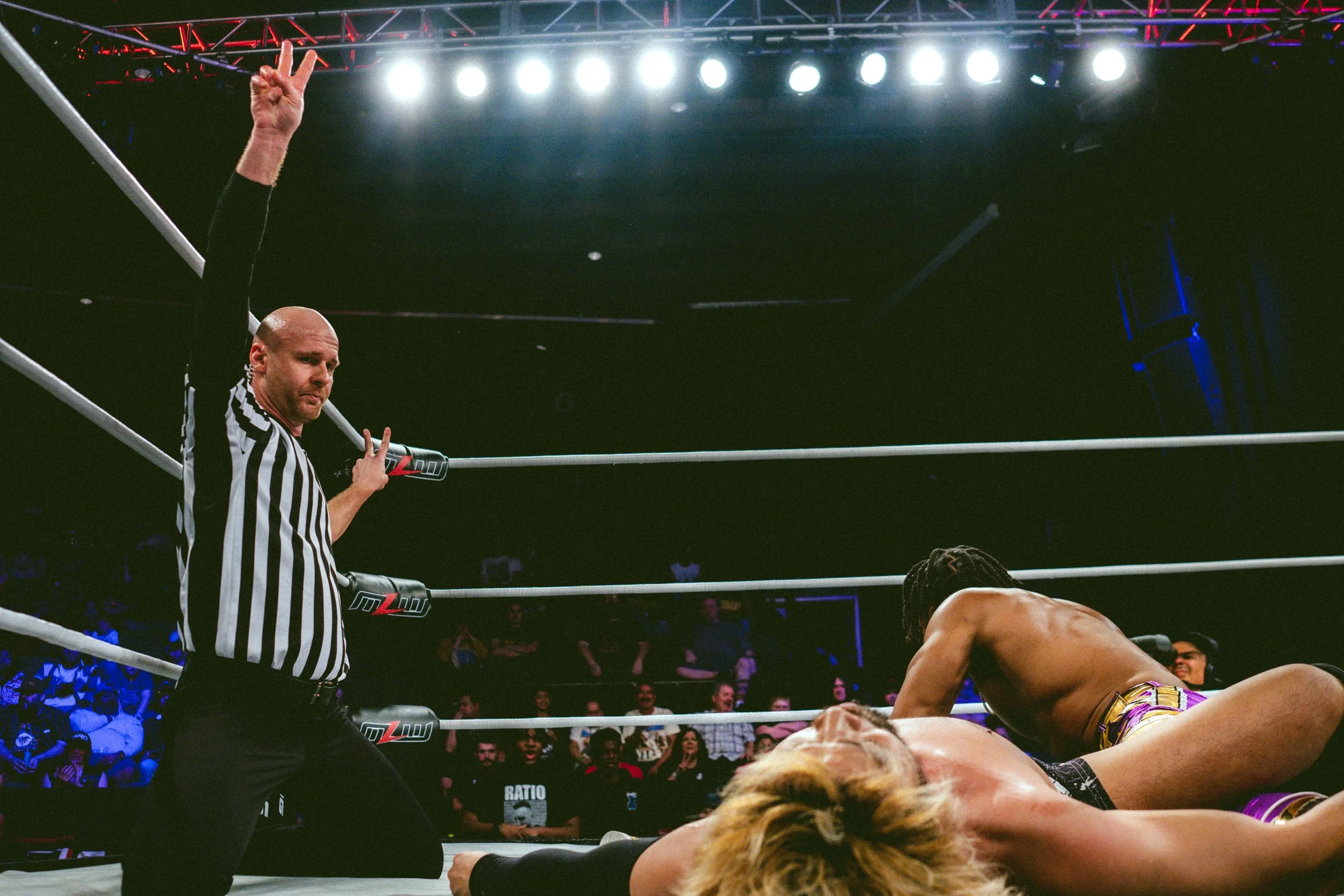 2025.02.08_MLW_SuperFight 6_00307_Kevin V Kenta.jpg