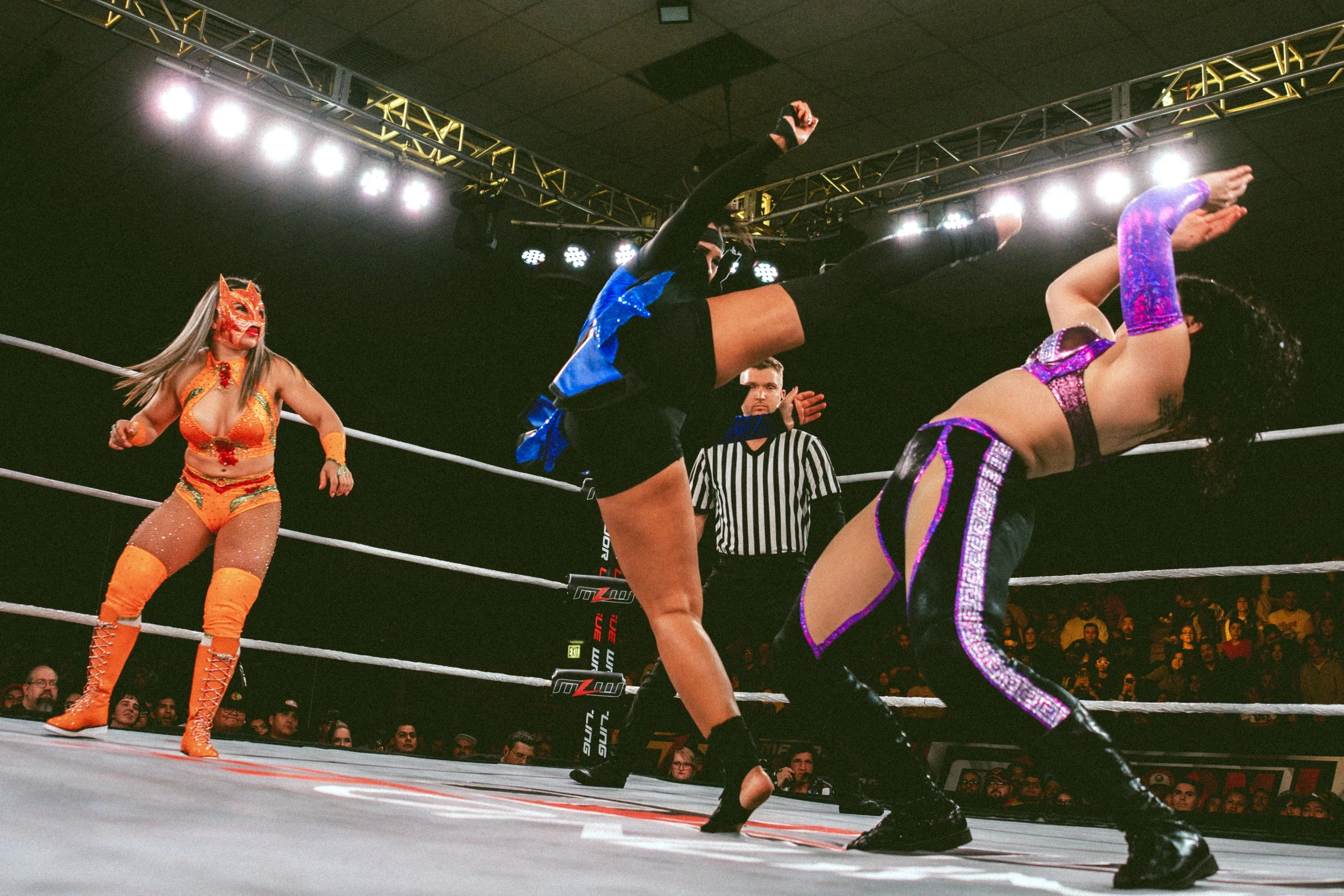 2024.11.09_MLW_Lucha Apocalyptico00197_Featherweight Title Match.JPG