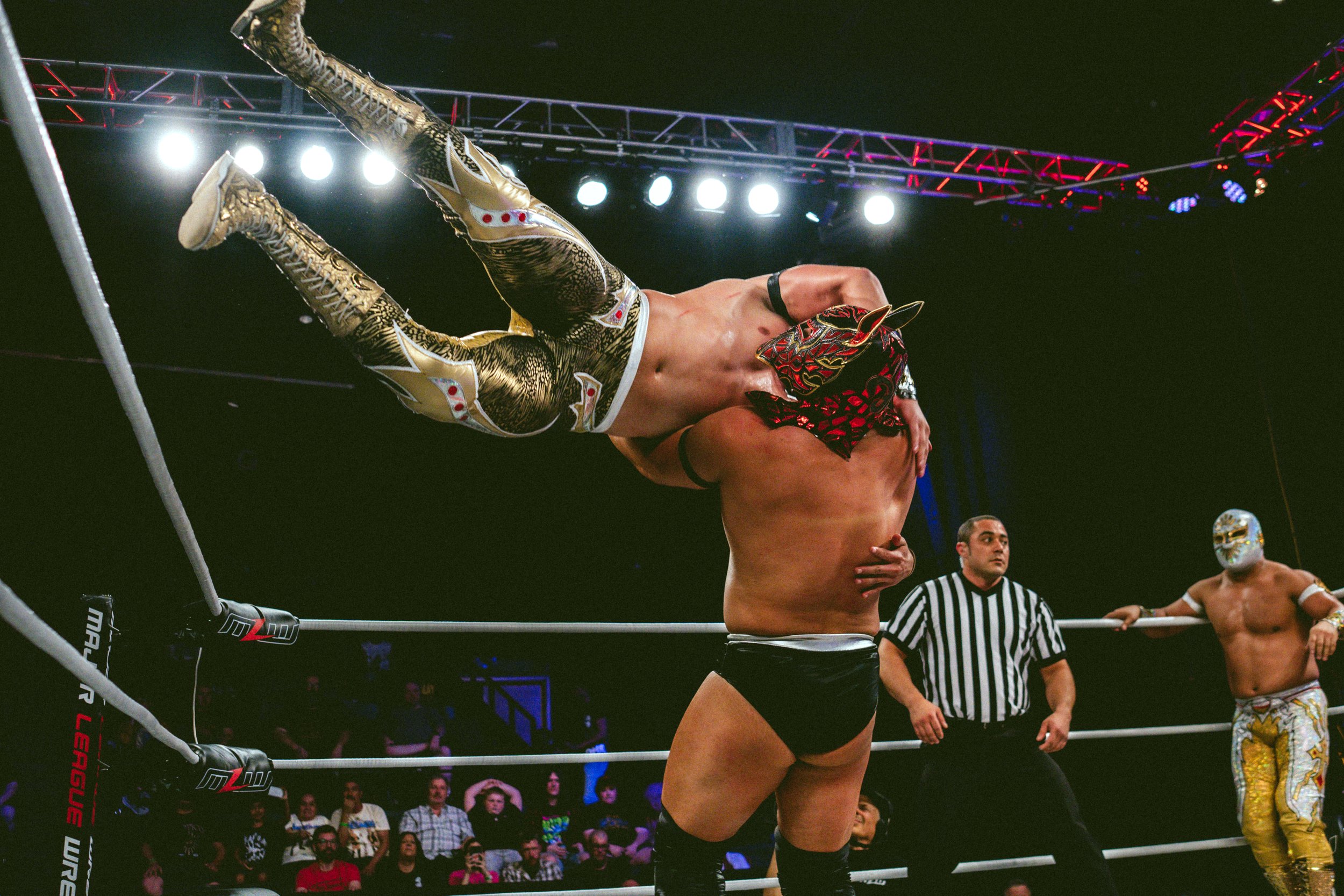 2025.02.08_MLW_SuperFight 6_00138_Mistico y Mascara V Templario y Esfinge.jpg