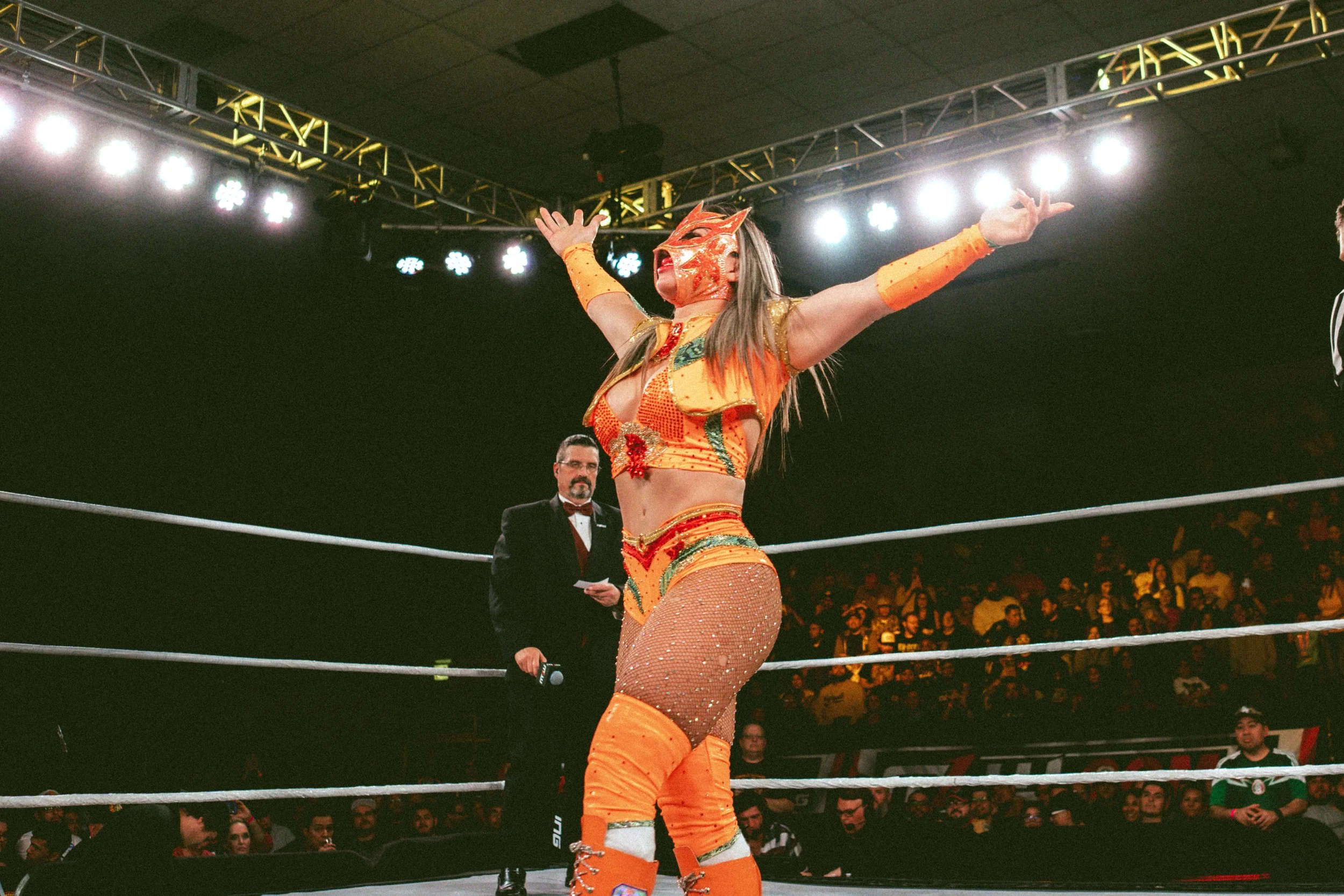 2024.11.09_MLW_Lucha Apocalyptico00180_Featherweight Title Match.JPG