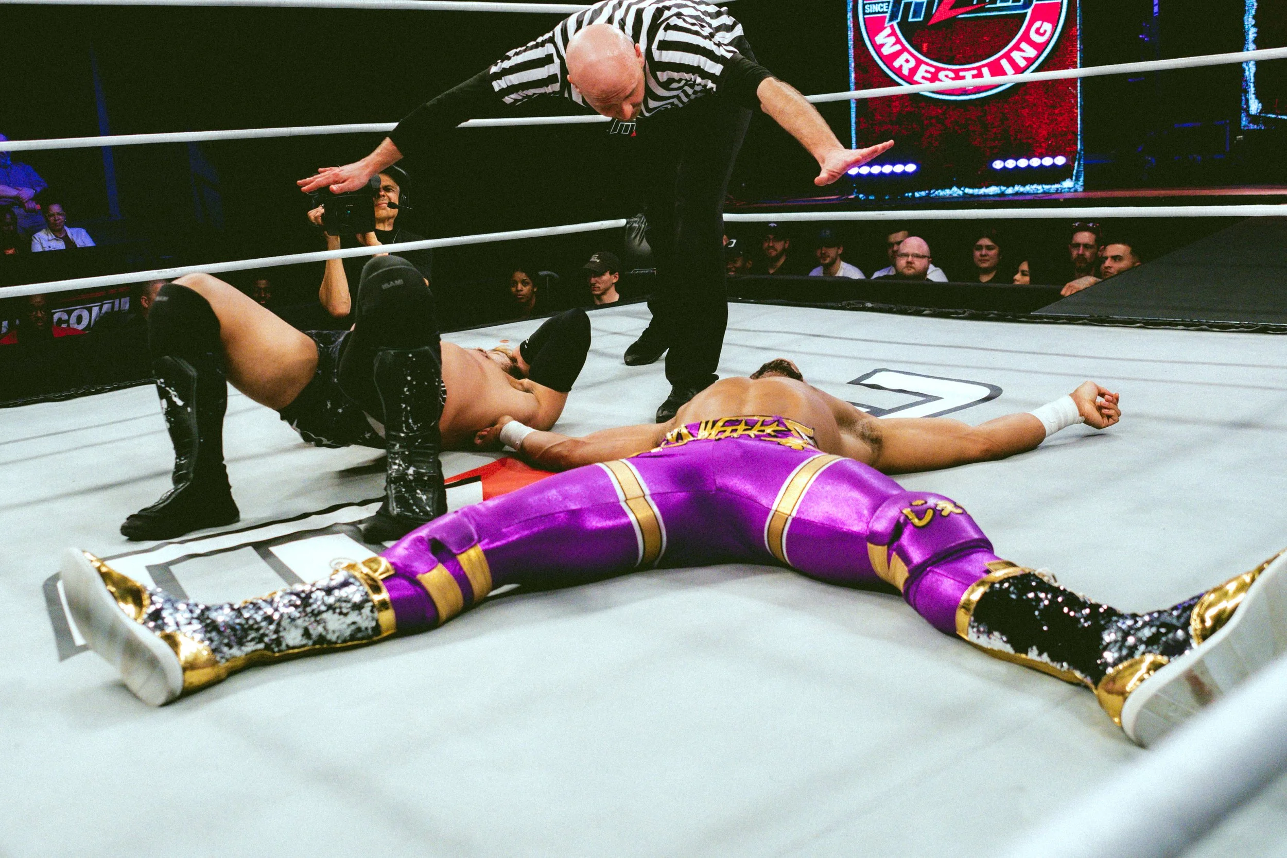 2025.02.08_MLW_SuperFight 6_00295_Kevin V Kenta.jpg