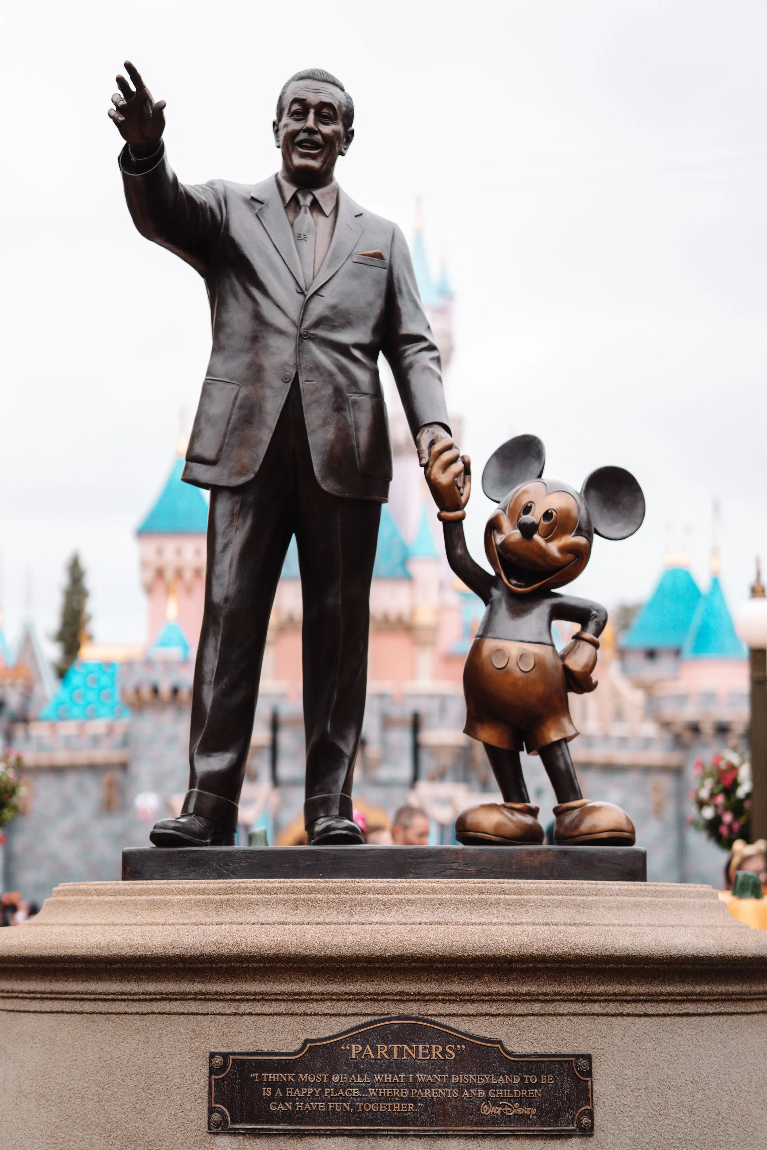 Disneyland 10:15_05000.JPG