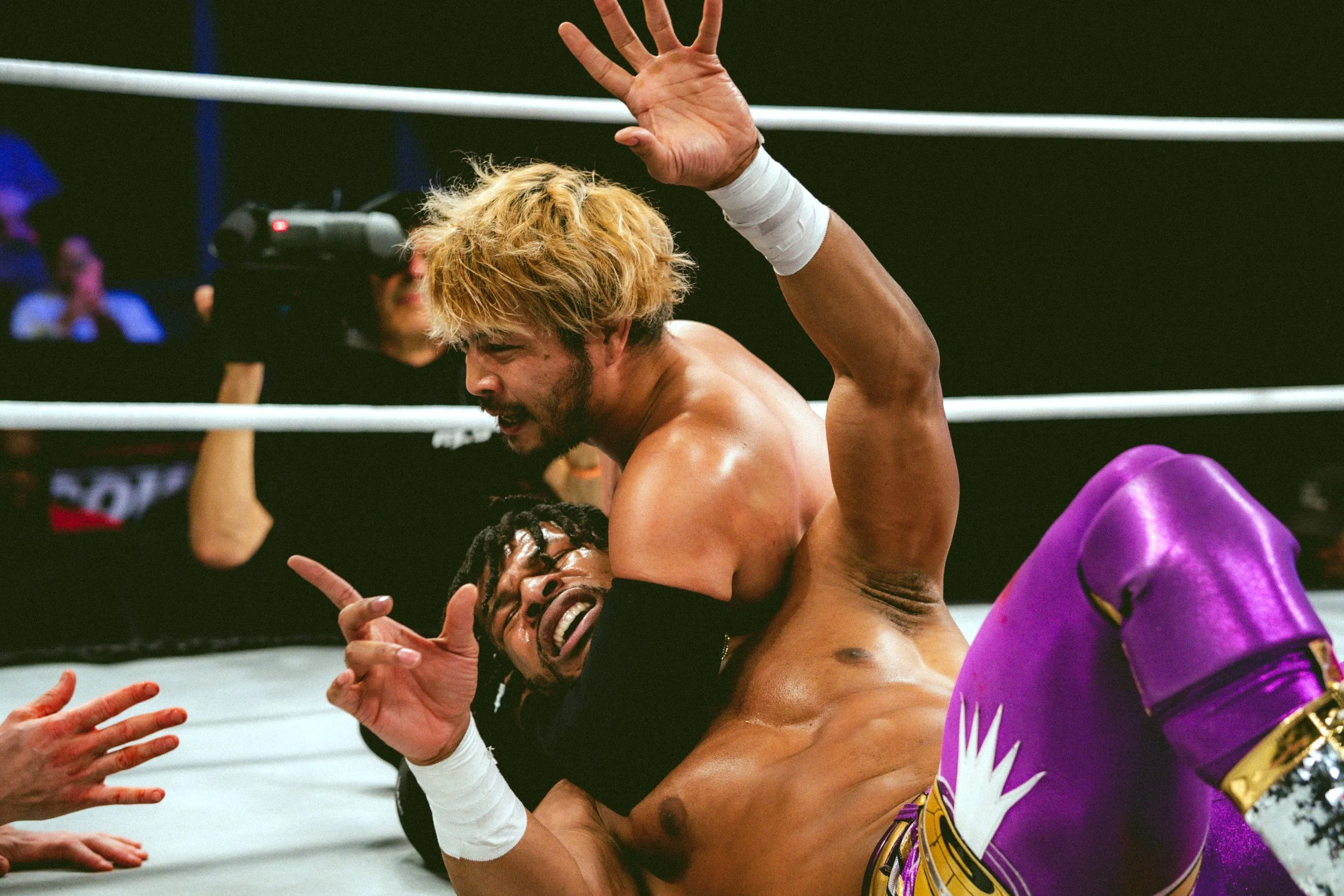 2025.02.08_MLW_SuperFight 6_00260_Kevin V Kenta.jpg