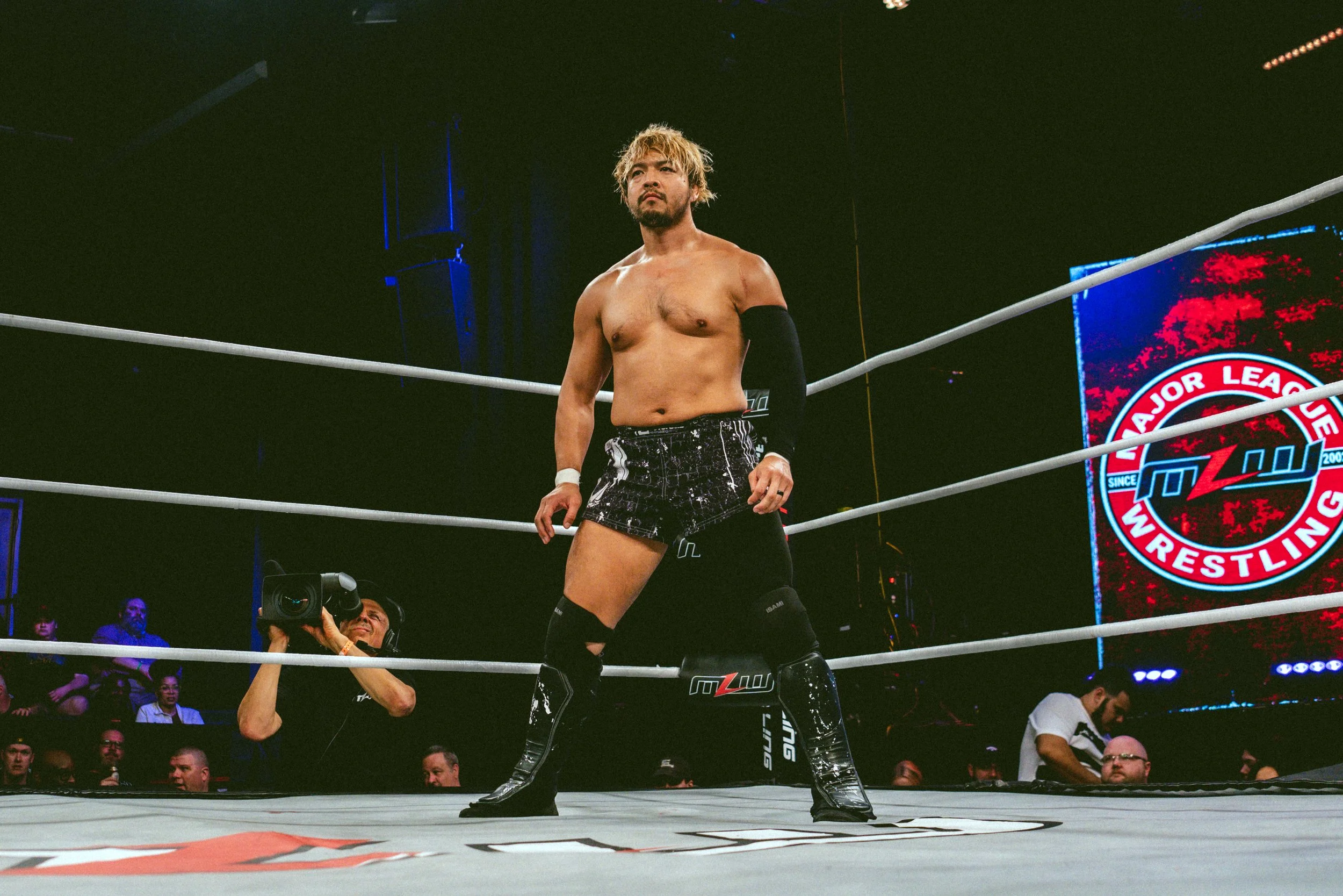 2025.02.08_MLW_SuperFight 6_00216_Kevin V Kenta.jpg