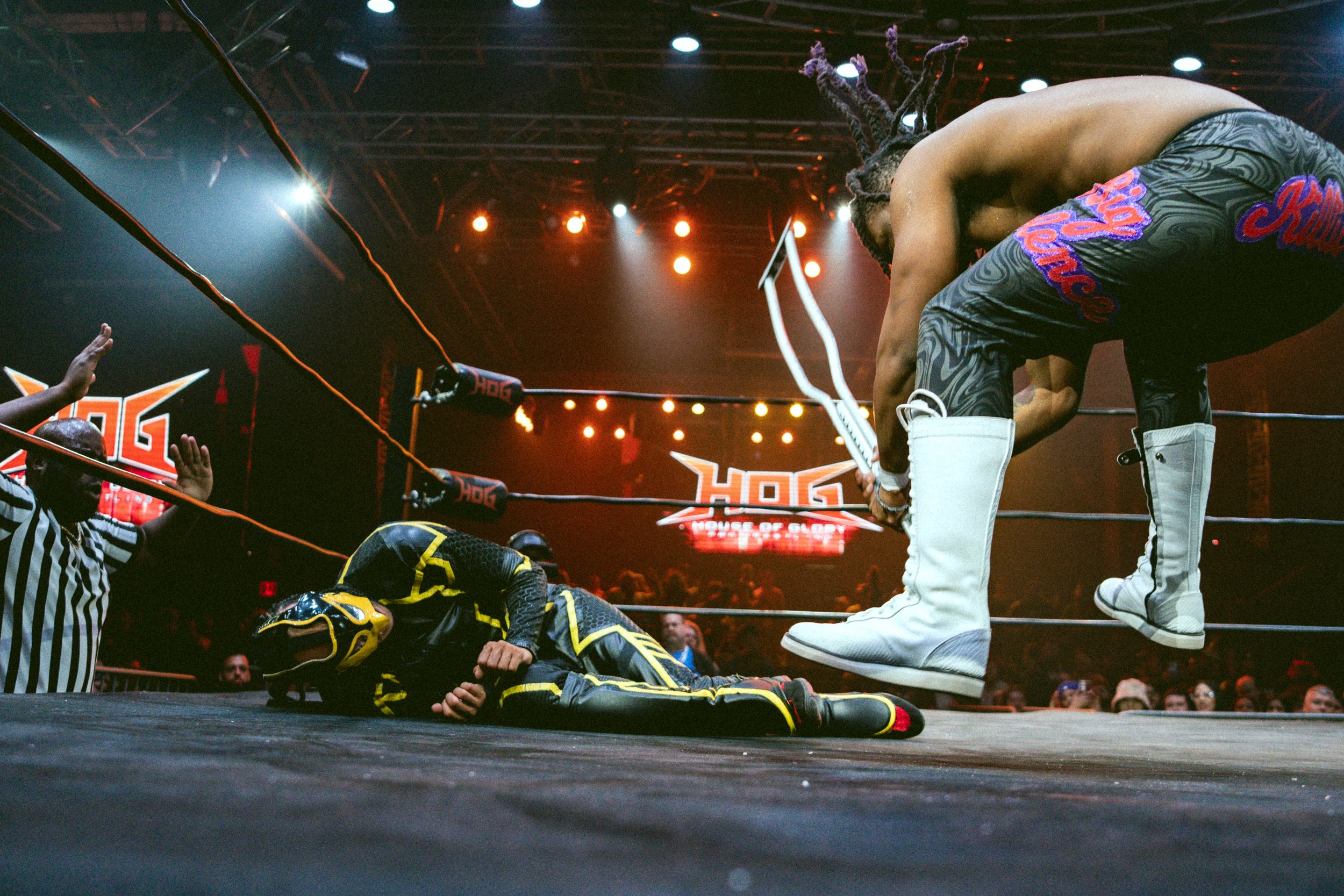 2024.12.20- HOG_Live For the Moment_00501_6-Way.jpg