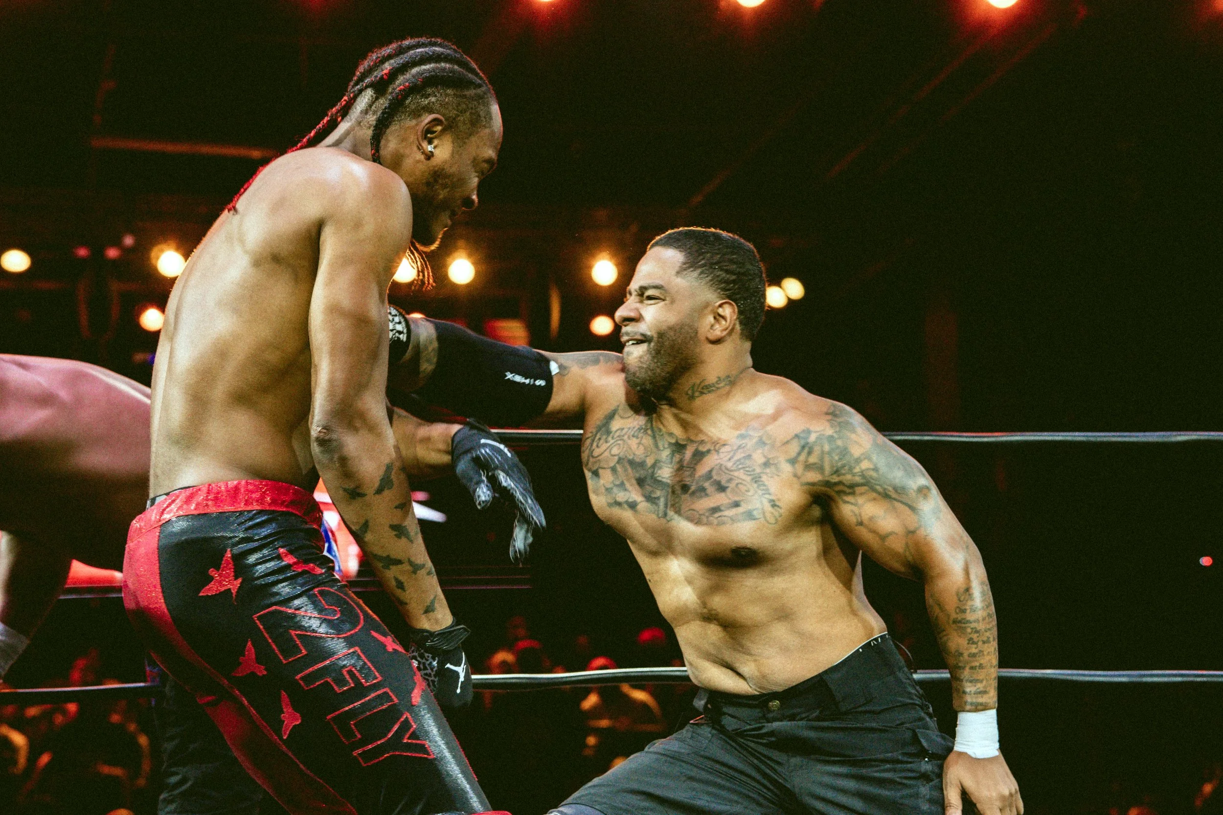 2024.12.20- HOG_Live For the Moment_01794_6-Man Tag Match.jpg