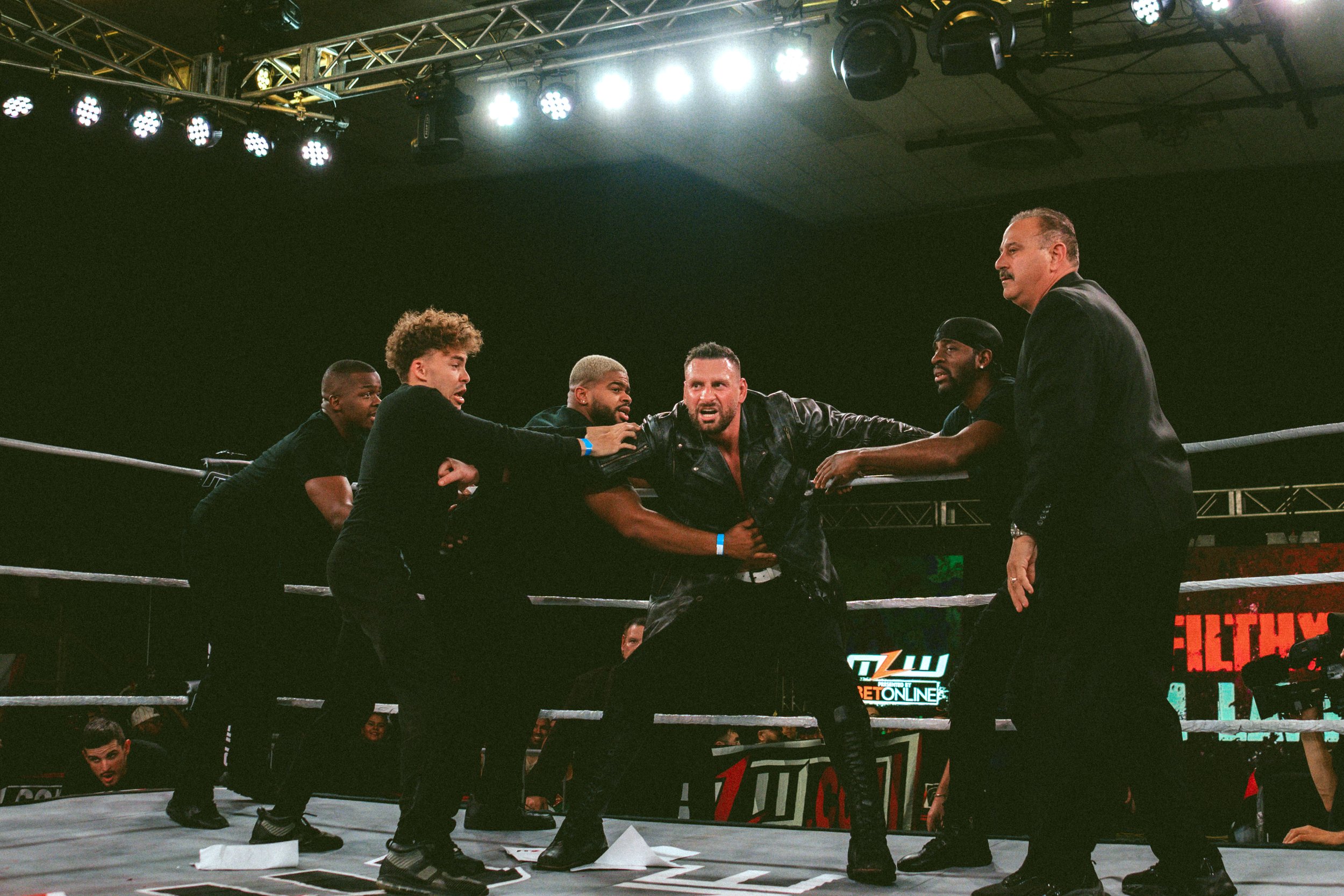 2024.11.09_MLW_Lucha Apocalyptico00572_Dijak V Azteca Henchmen.JPG