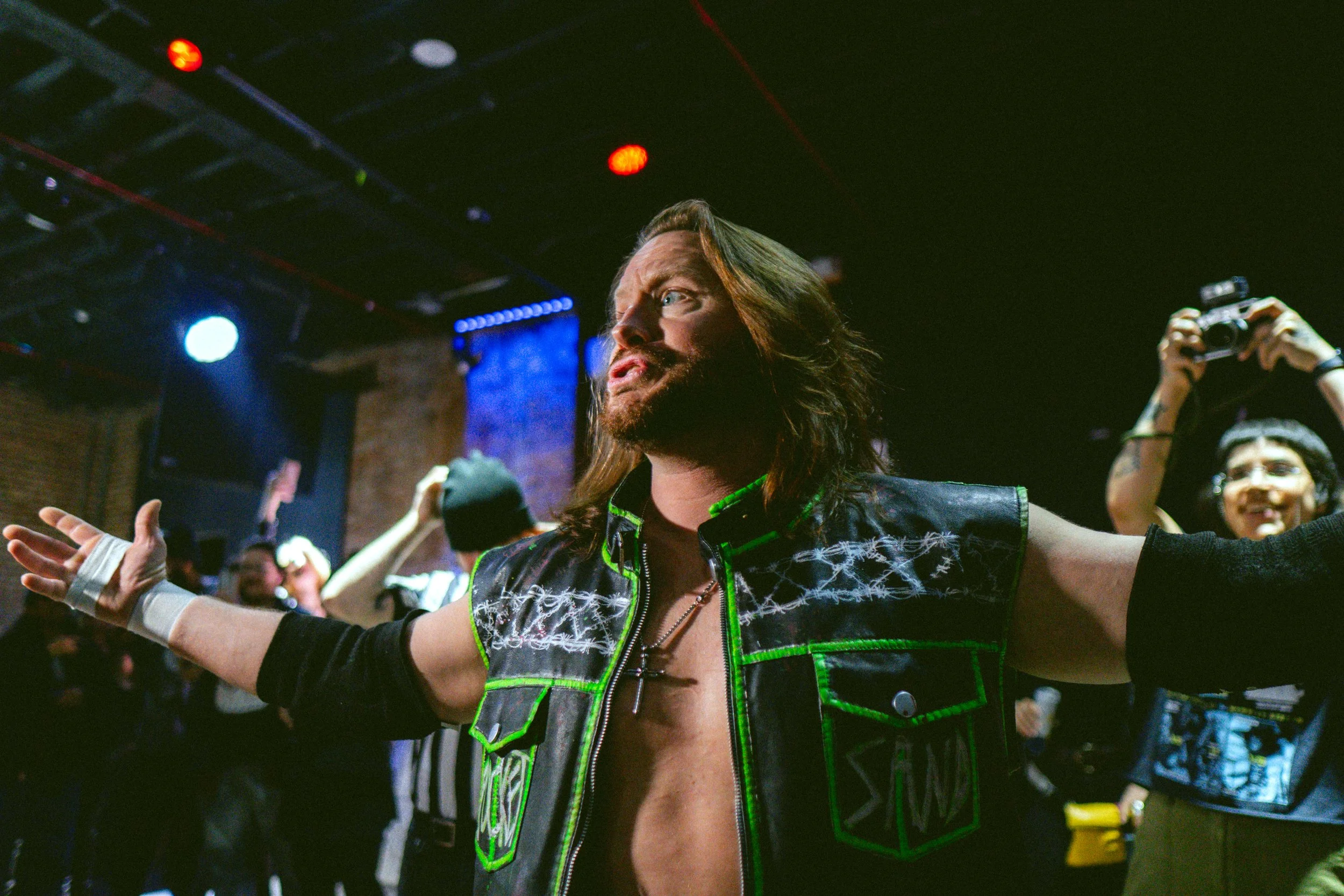 2025.03.23- NFC_Crack the Bone_00160_Kit V Ron.jpg