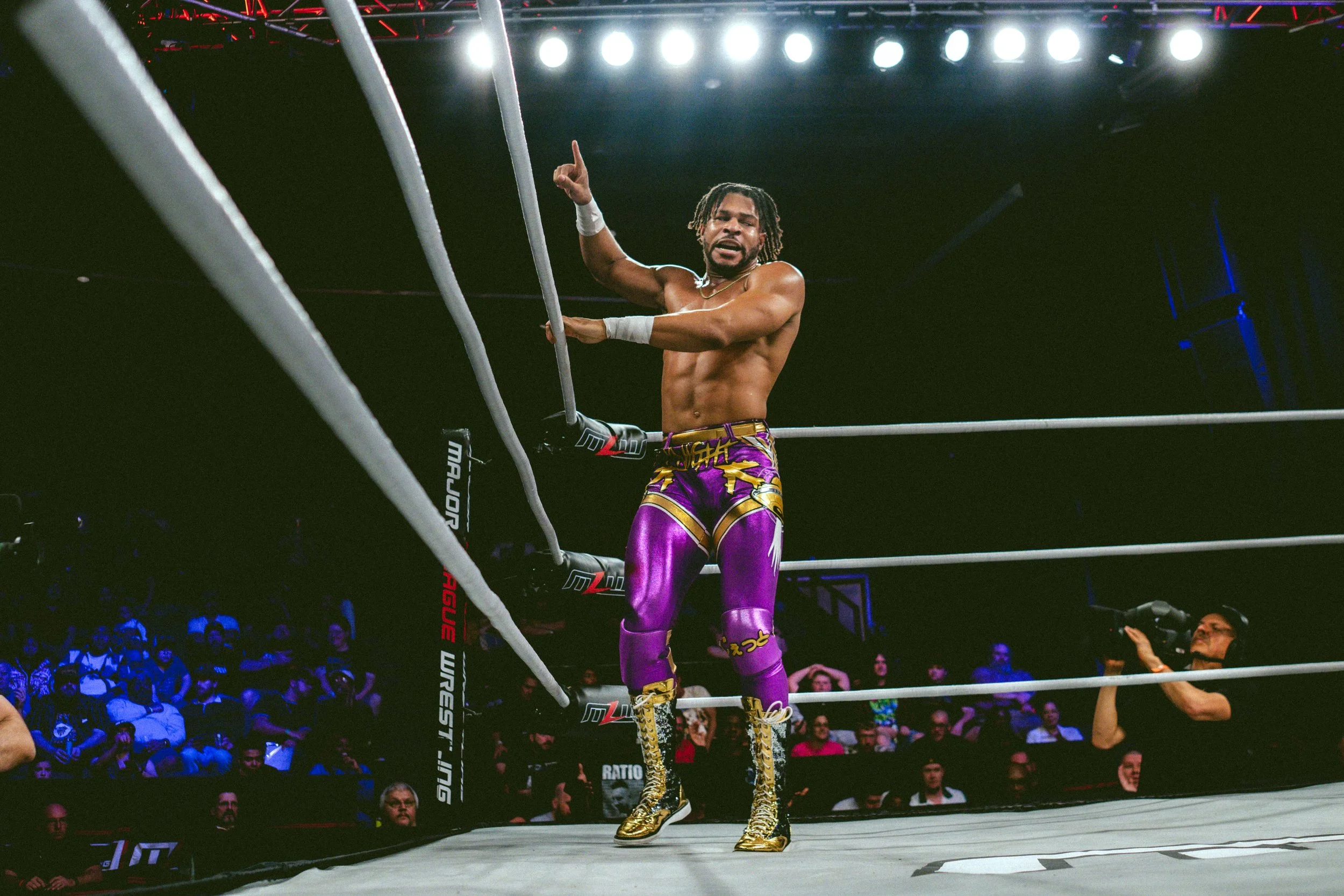 2025.02.08_MLW_SuperFight 6_00352_Kevin V Kenta.jpg