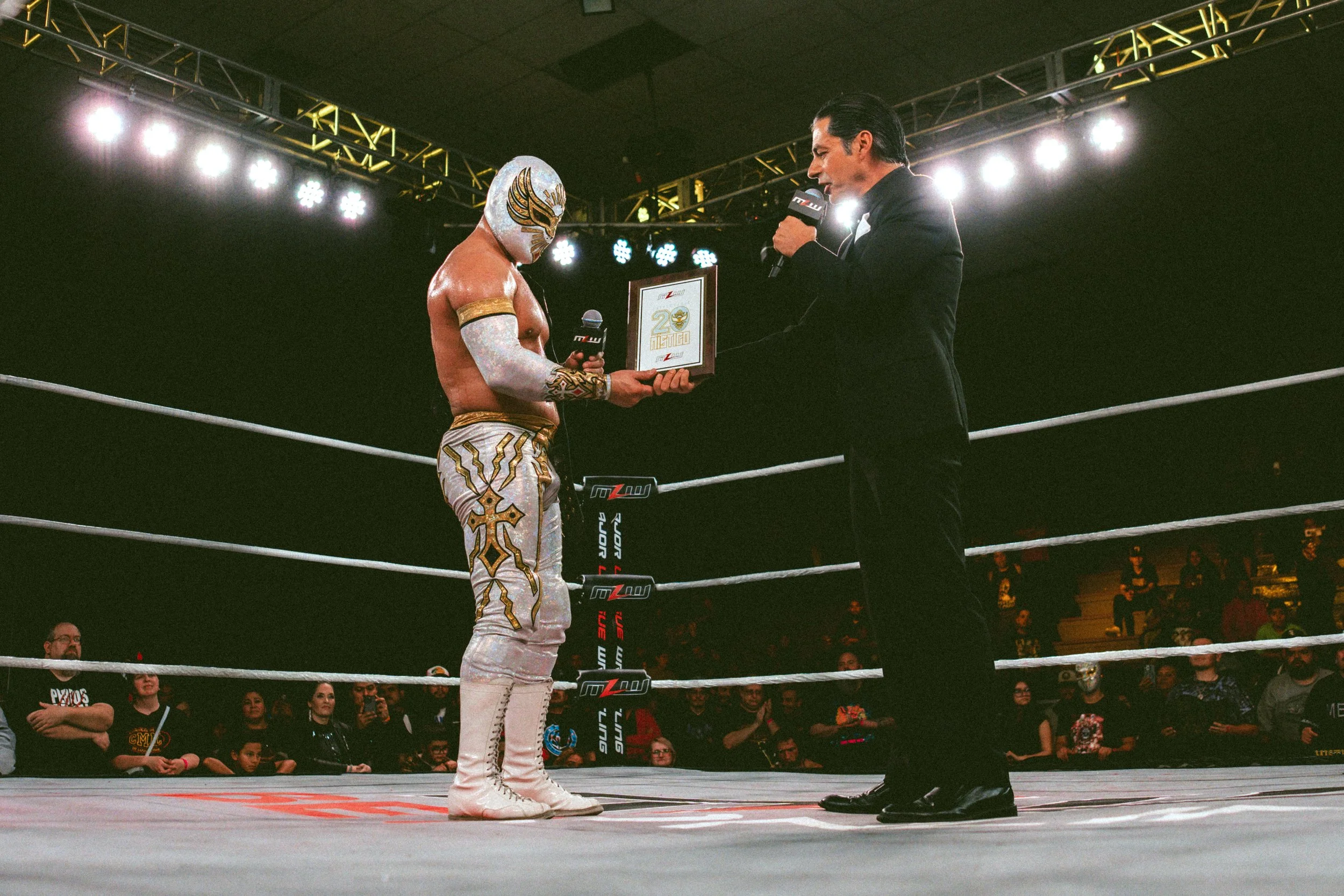 2024.11.09_MLW_Lucha Apocalyptico00773_Middleweight Title Match.JPG