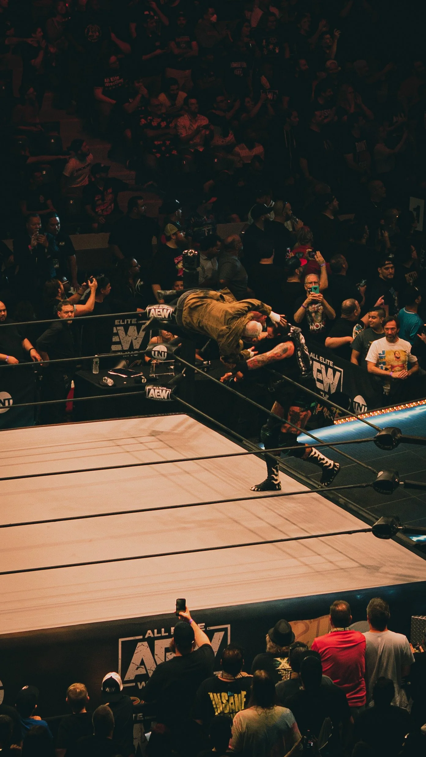 SF dot Com AEW Grand Slam 2_08138.JPG