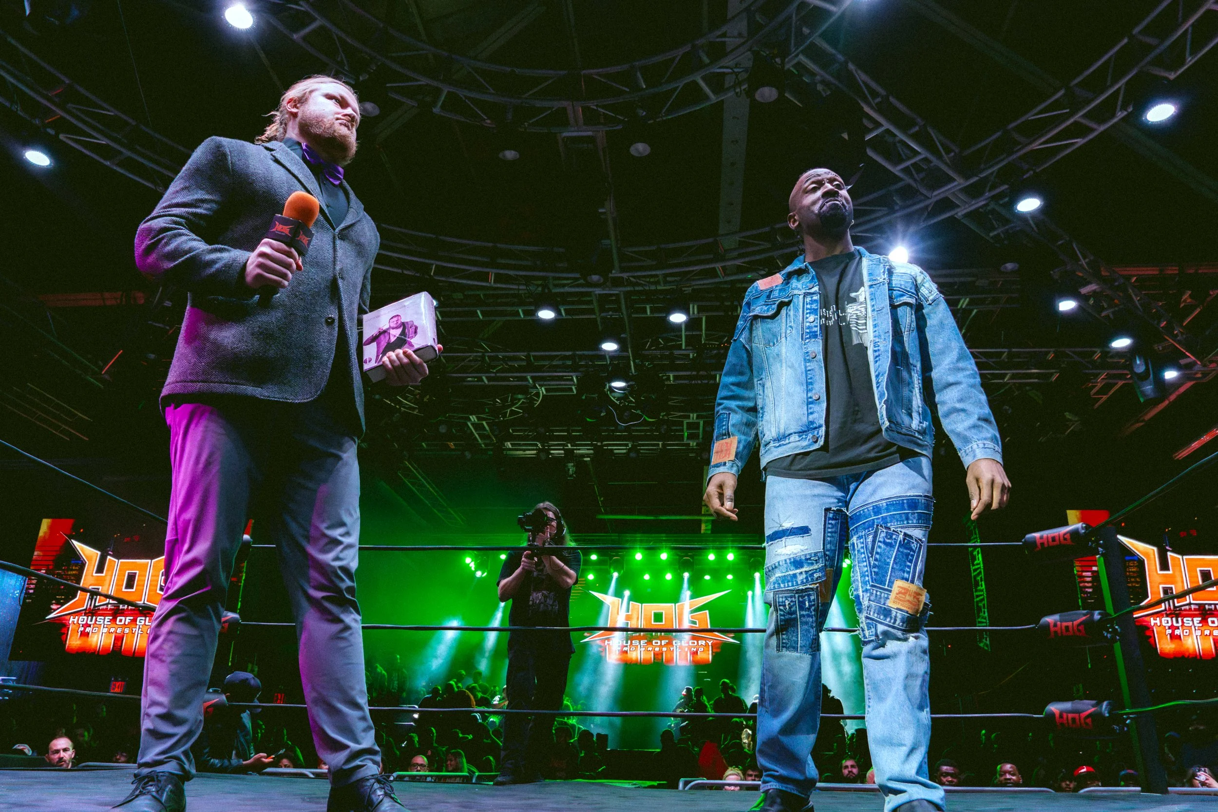 2025.03.15- HOG_City of Dreamz_00251_Carlos, Hilary & Idris.jpg