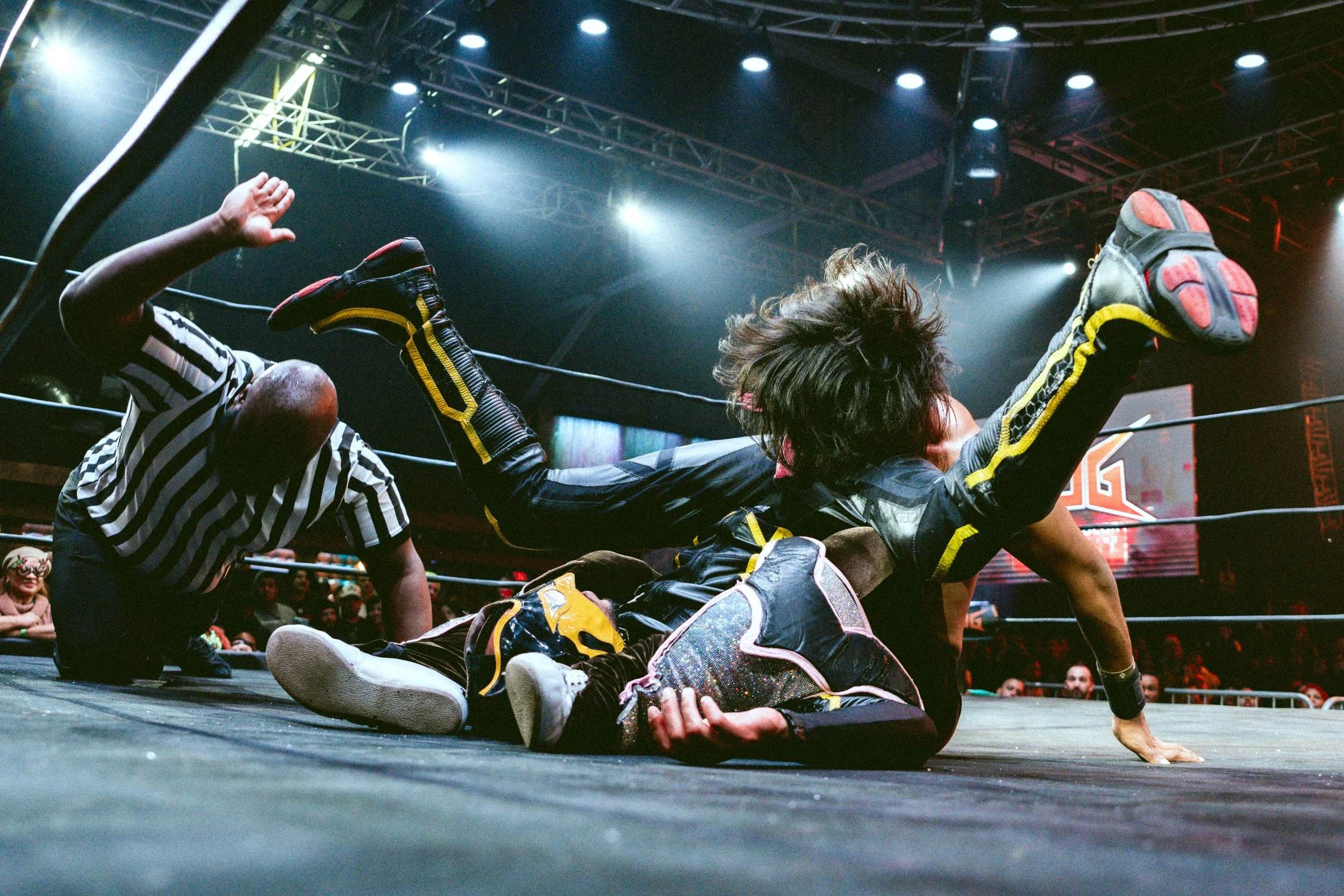 2024.12.20- HOG_Live For the Moment_00467_6-Way.jpg