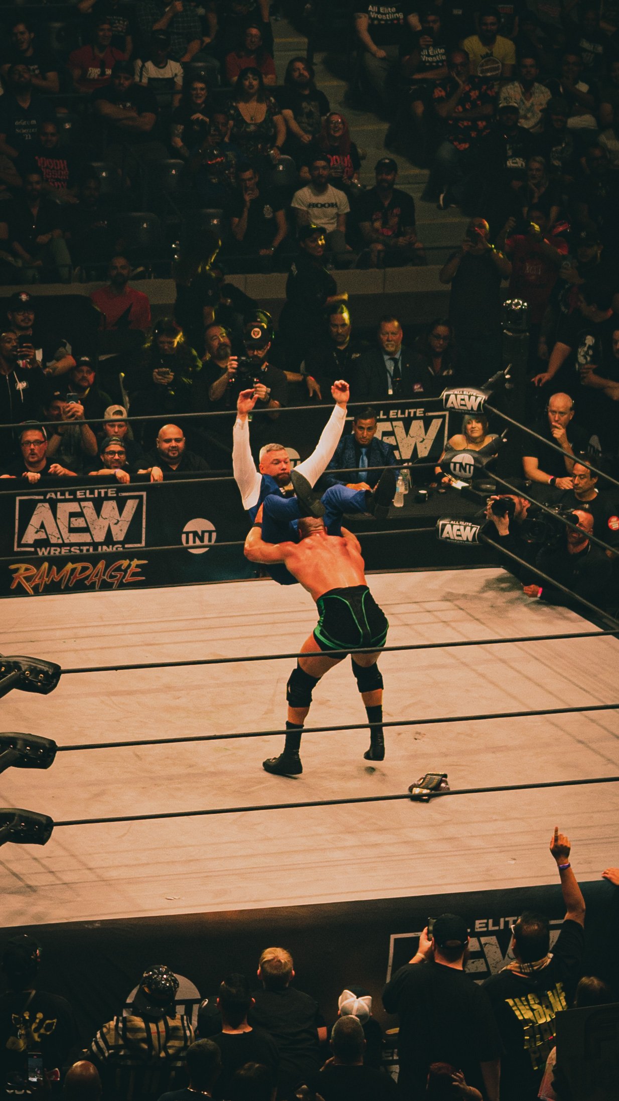 SF dot Com AEW Grand Slam 2_08917.JPG