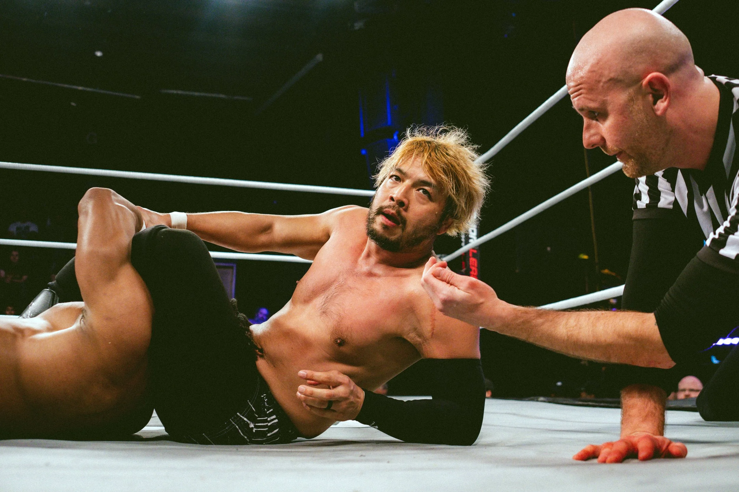 2025.02.08_MLW_SuperFight 6_00264_Kevin V Kenta.jpg