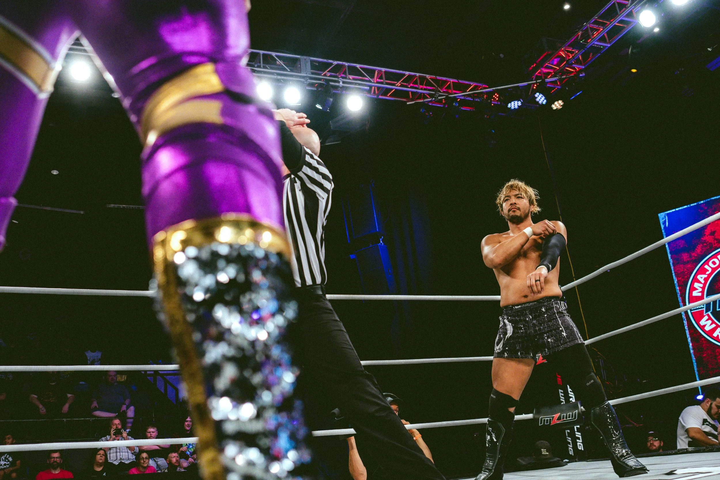 2025.02.08_MLW_SuperFight 6_00215_Kevin V Kenta.jpg