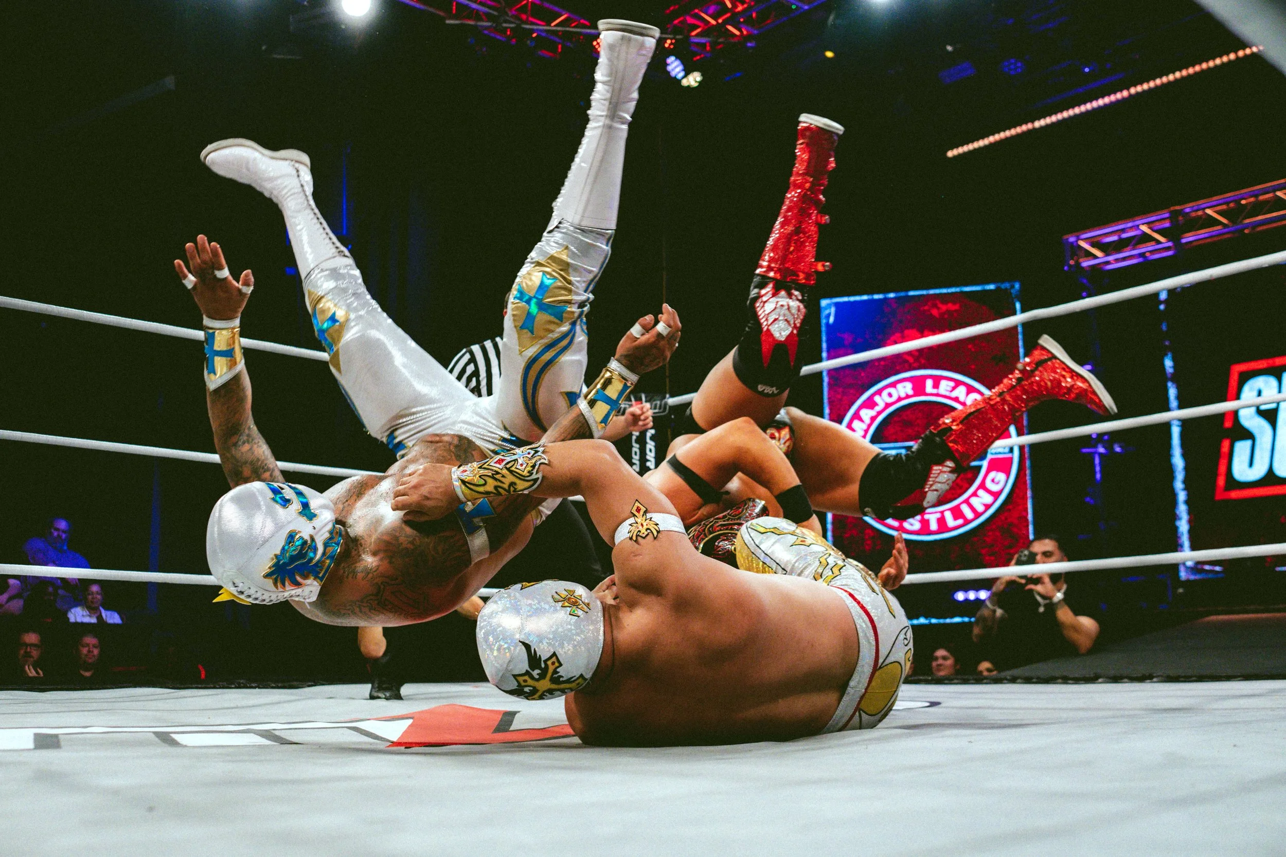 2025.02.08_MLW_SuperFight 6_00134_Mistico y Mascara V Templario y Esfinge.jpg