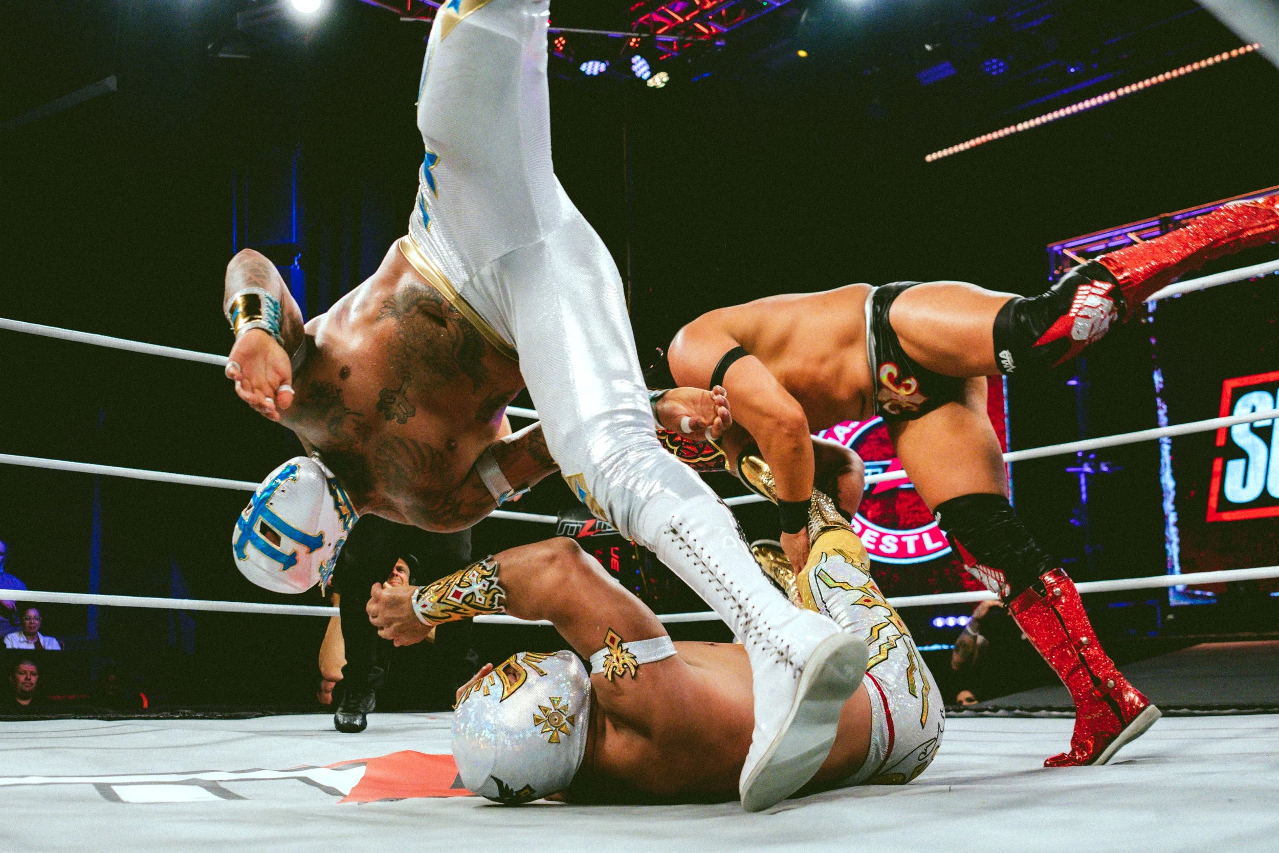 2025.02.08_MLW_SuperFight 6_00133_Mistico y Mascara V Templario y Esfinge.jpg