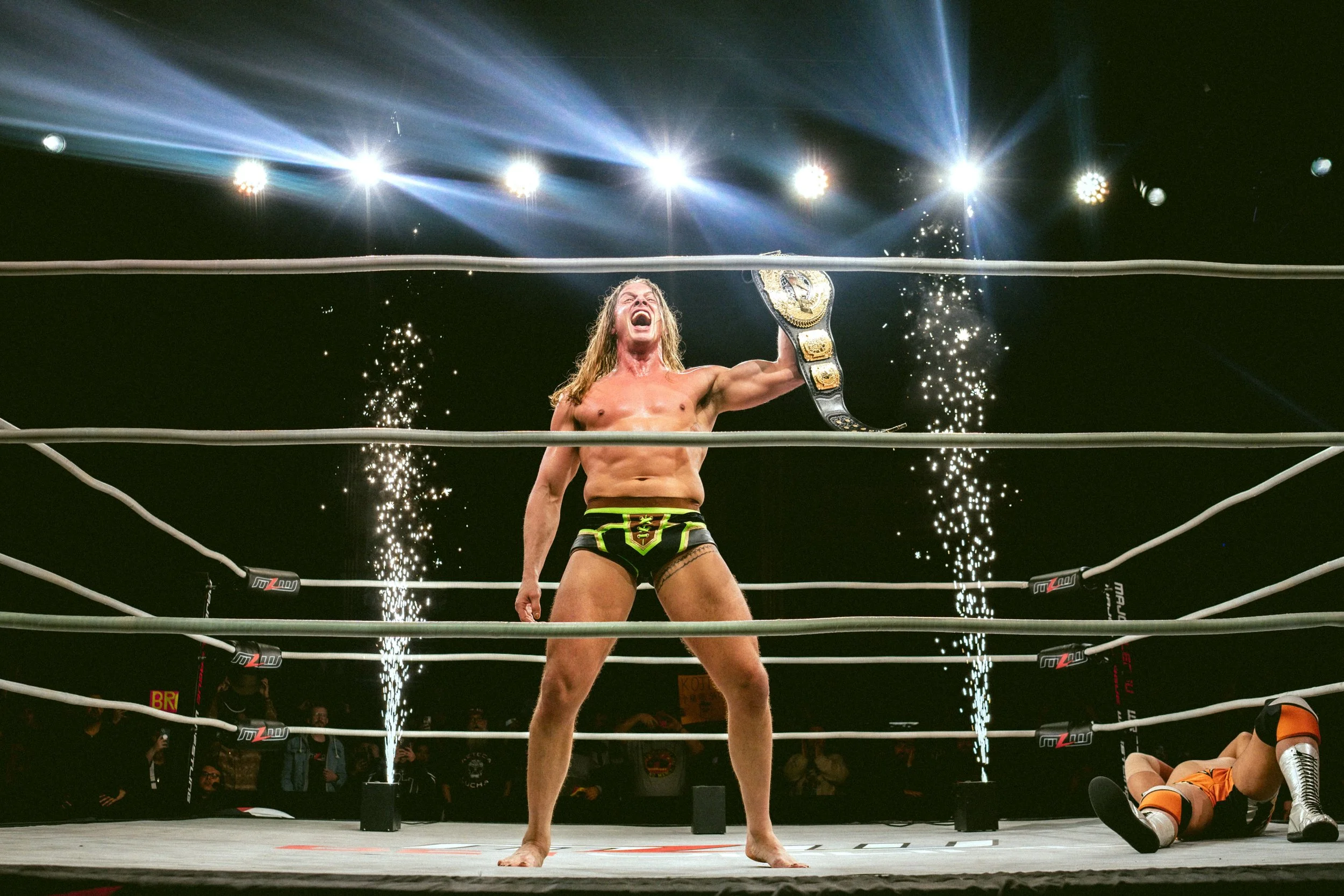 2025.01.11_MLW_KINGS_00630_Kojima V Riddle.jpeg