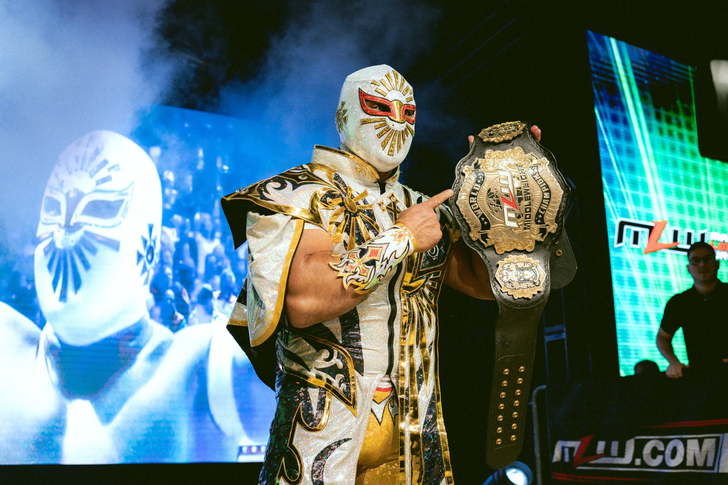 2025.01.11_MLW_Reloaded00510_Mistico V Barbero.jpeg