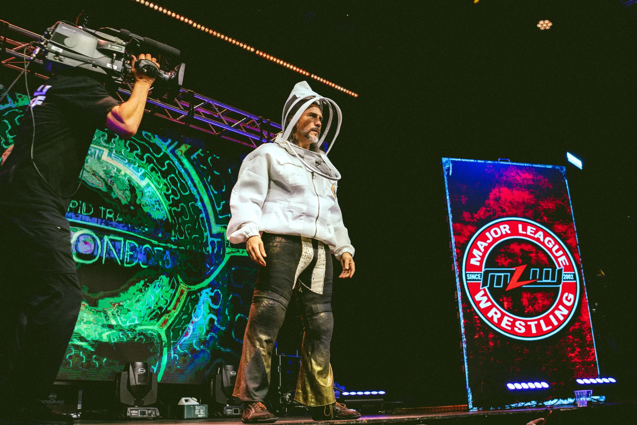 2025.02.08_MLW_SuperFight 6_00428_Honey Trap Match.jpg