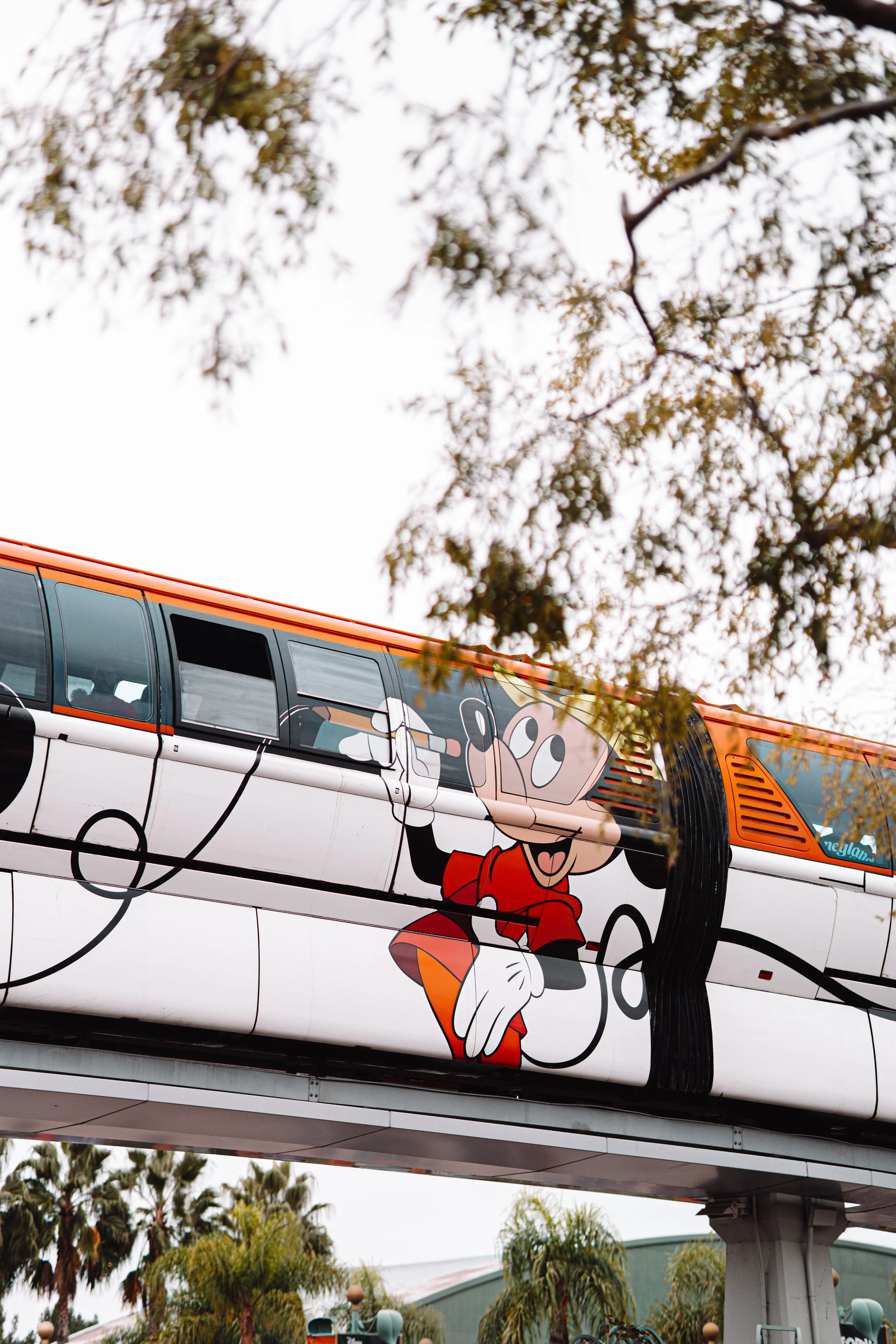 Disneyland 10:15_04766.JPG