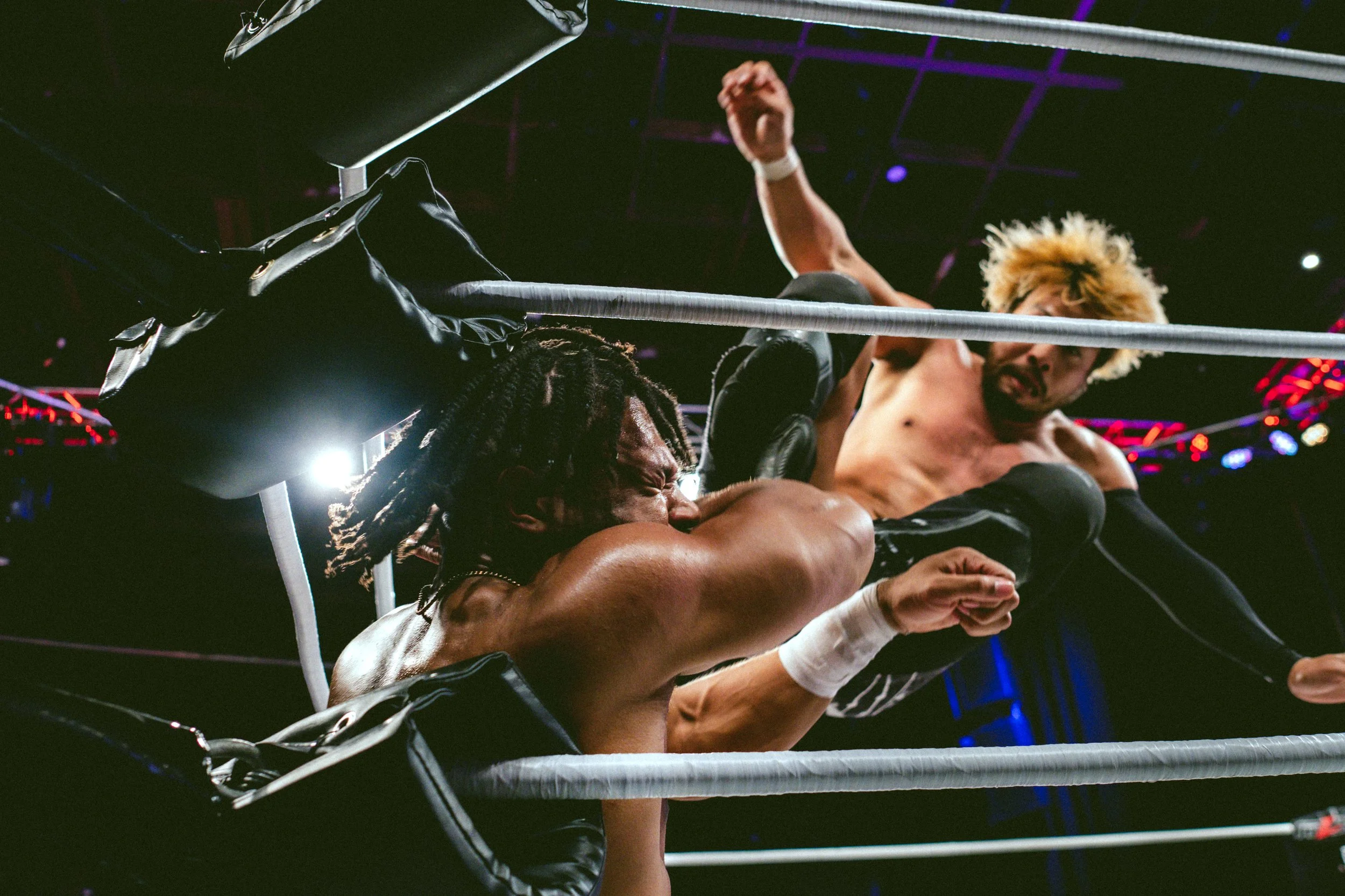 2025.02.08_MLW_SuperFight 6_00333_Kevin V Kenta.jpg