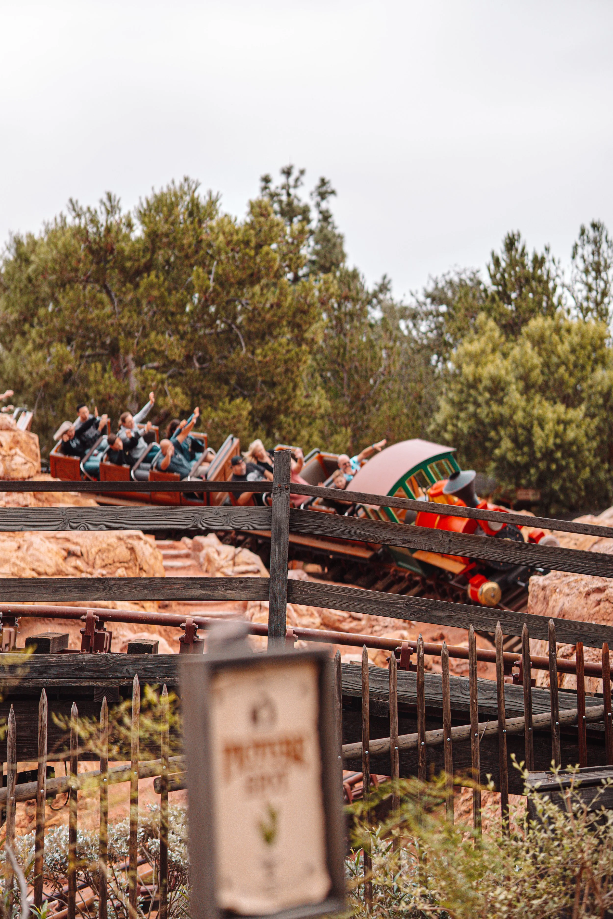 Disneyland 10:15_05122.JPG