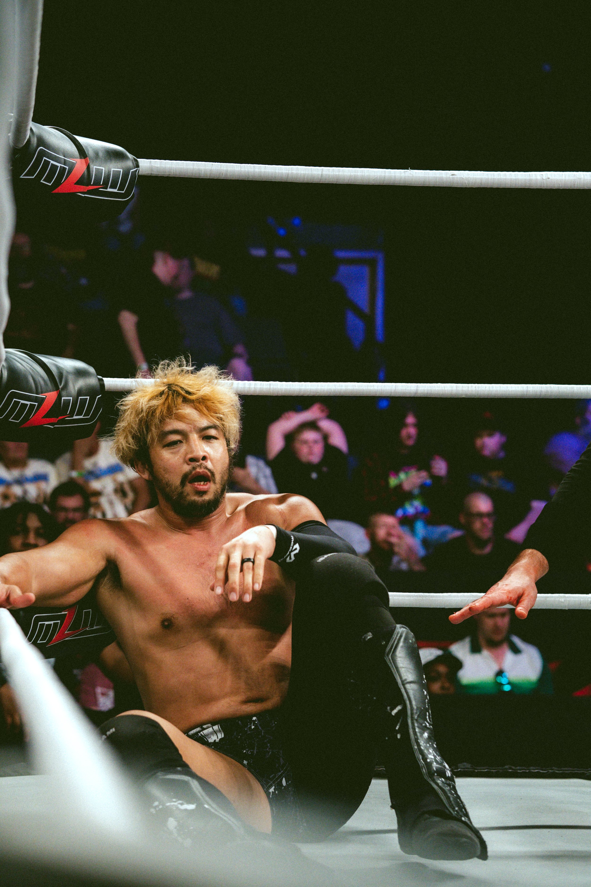 2025.02.08_MLW_SuperFight 6_00354_Kevin V Kenta.jpg